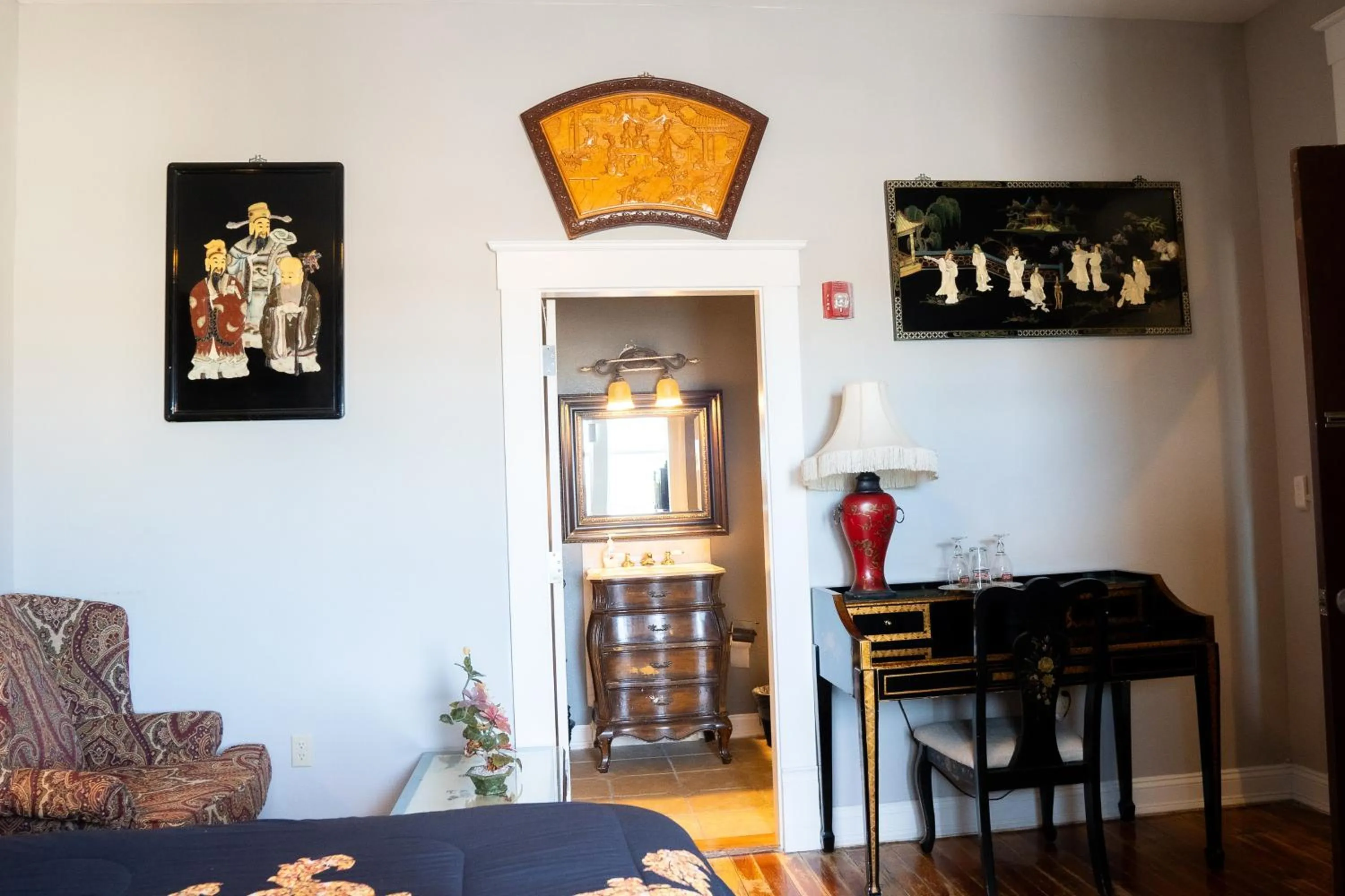 Living room in Oak Tree Hotel