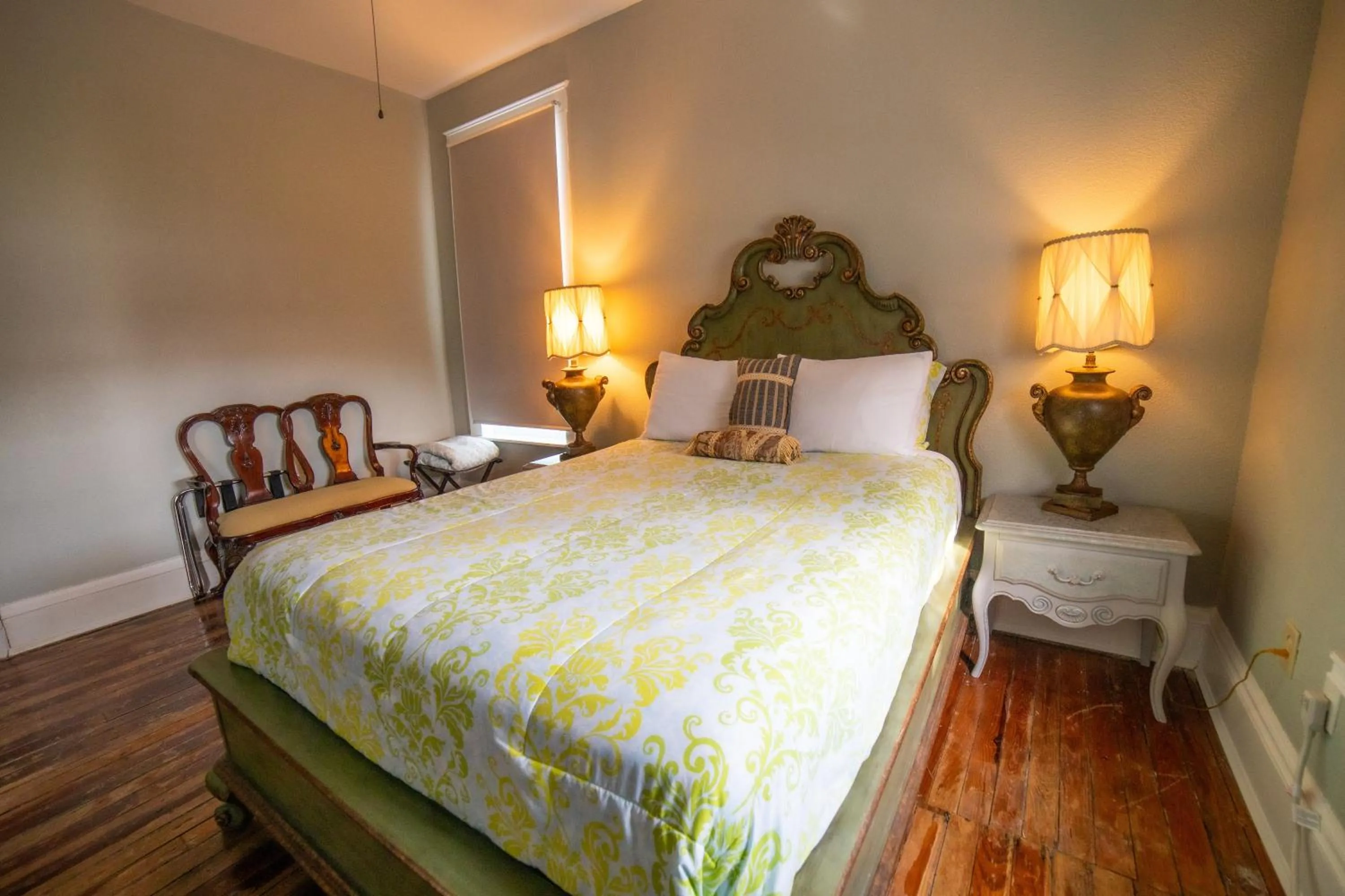 Bed in Oak Tree Hotel