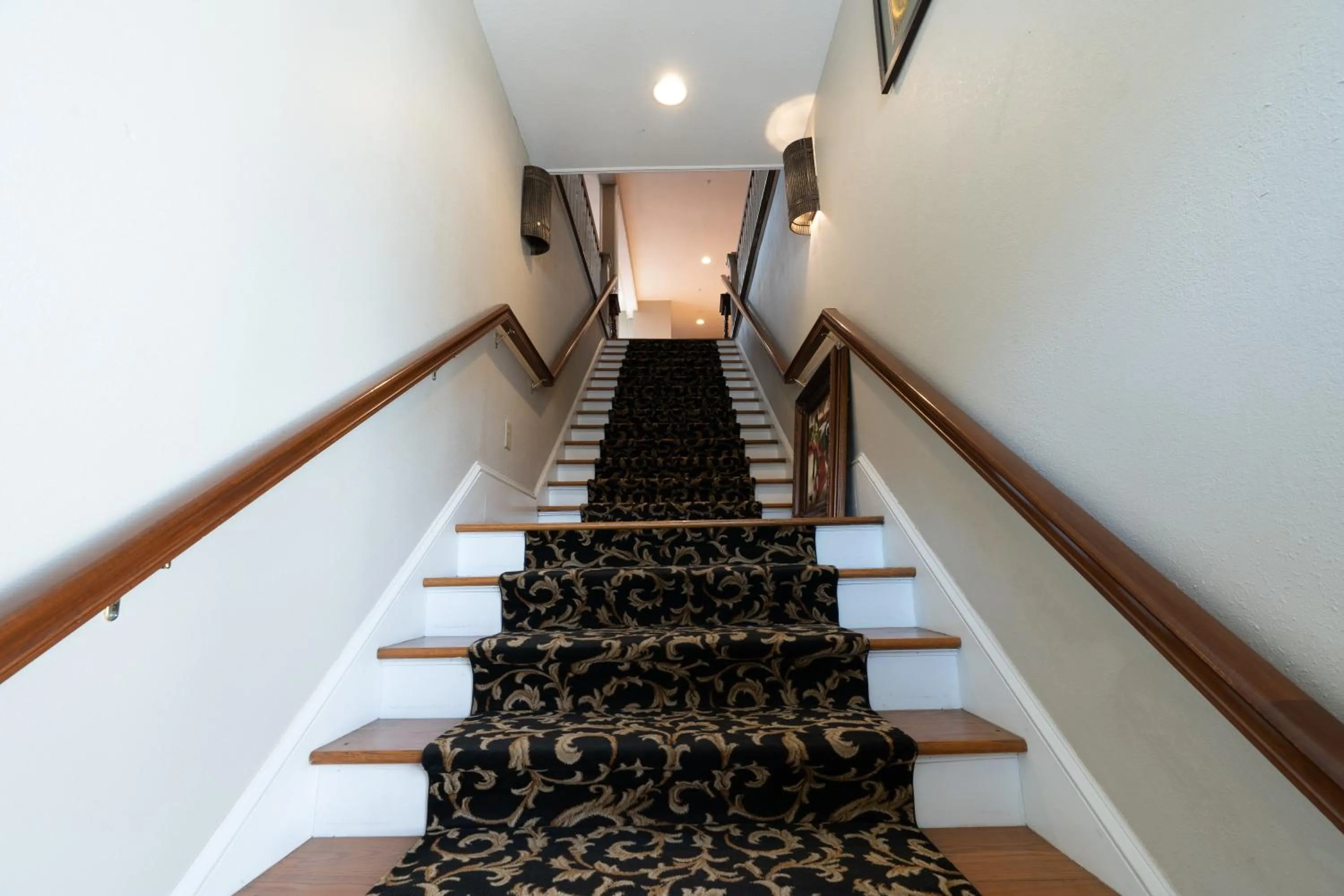 Area and facilities in Oak Tree Hotel