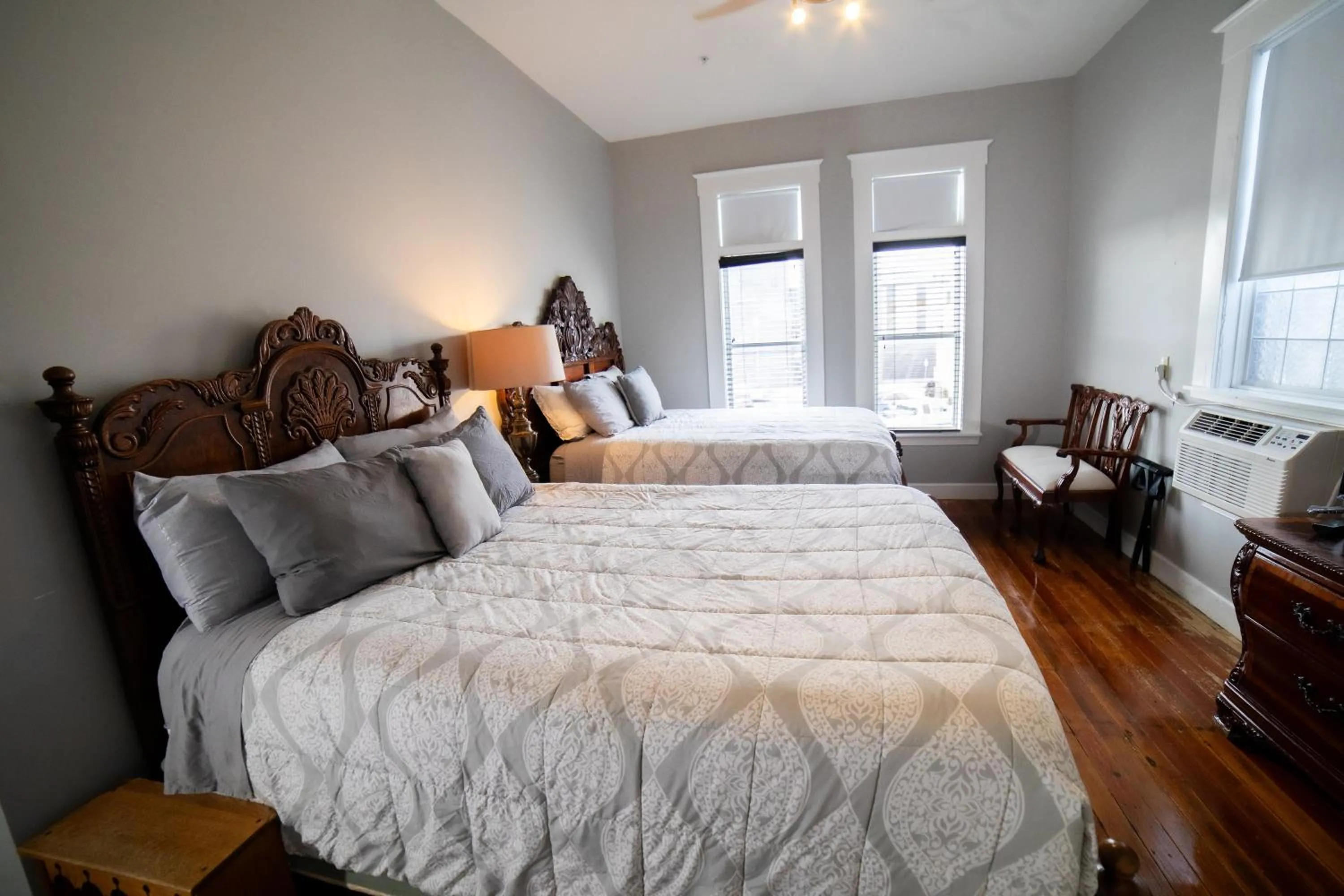 Bed in Oak Tree Hotel