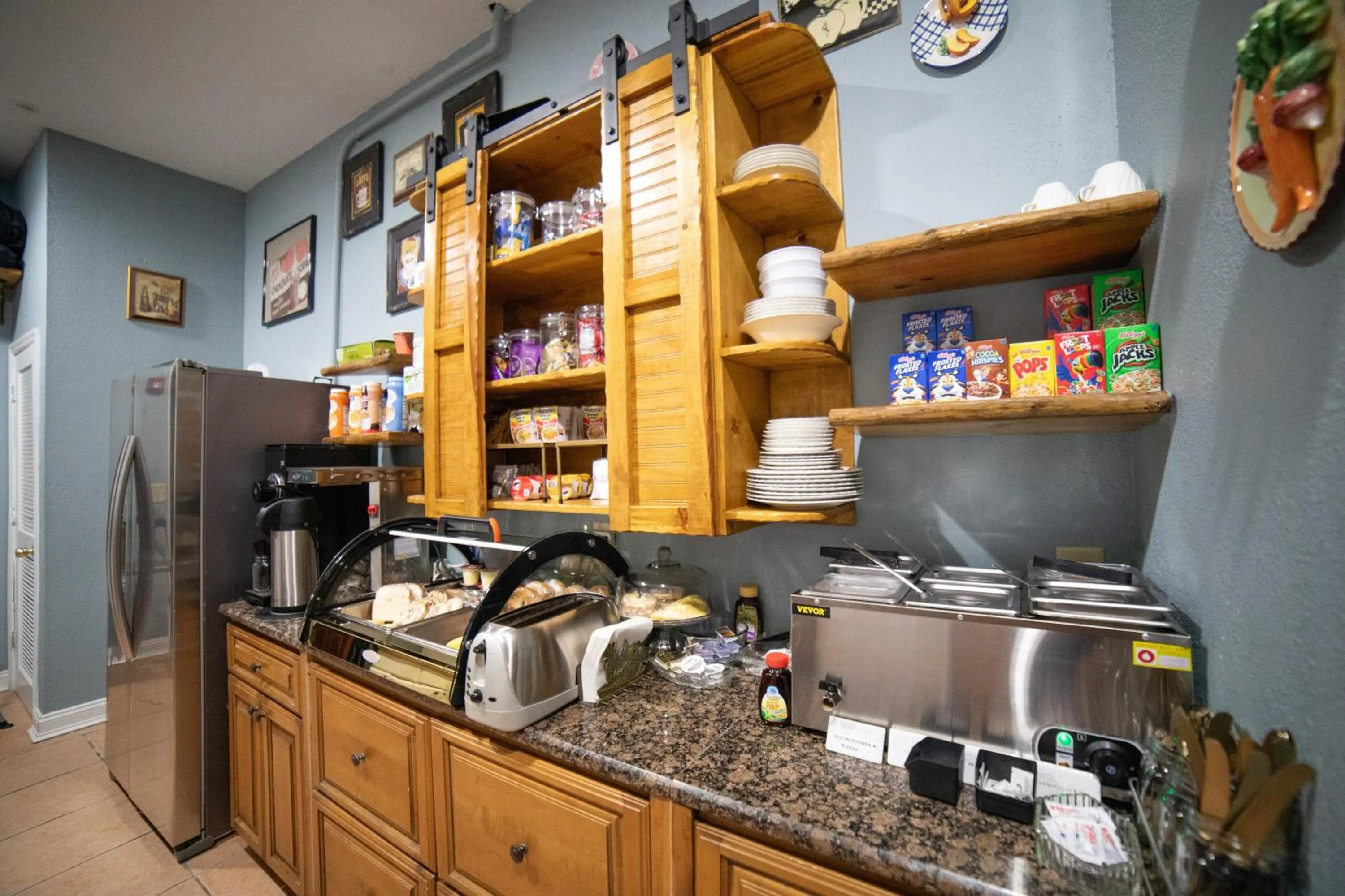 Breakfast in Oak Tree Hotel