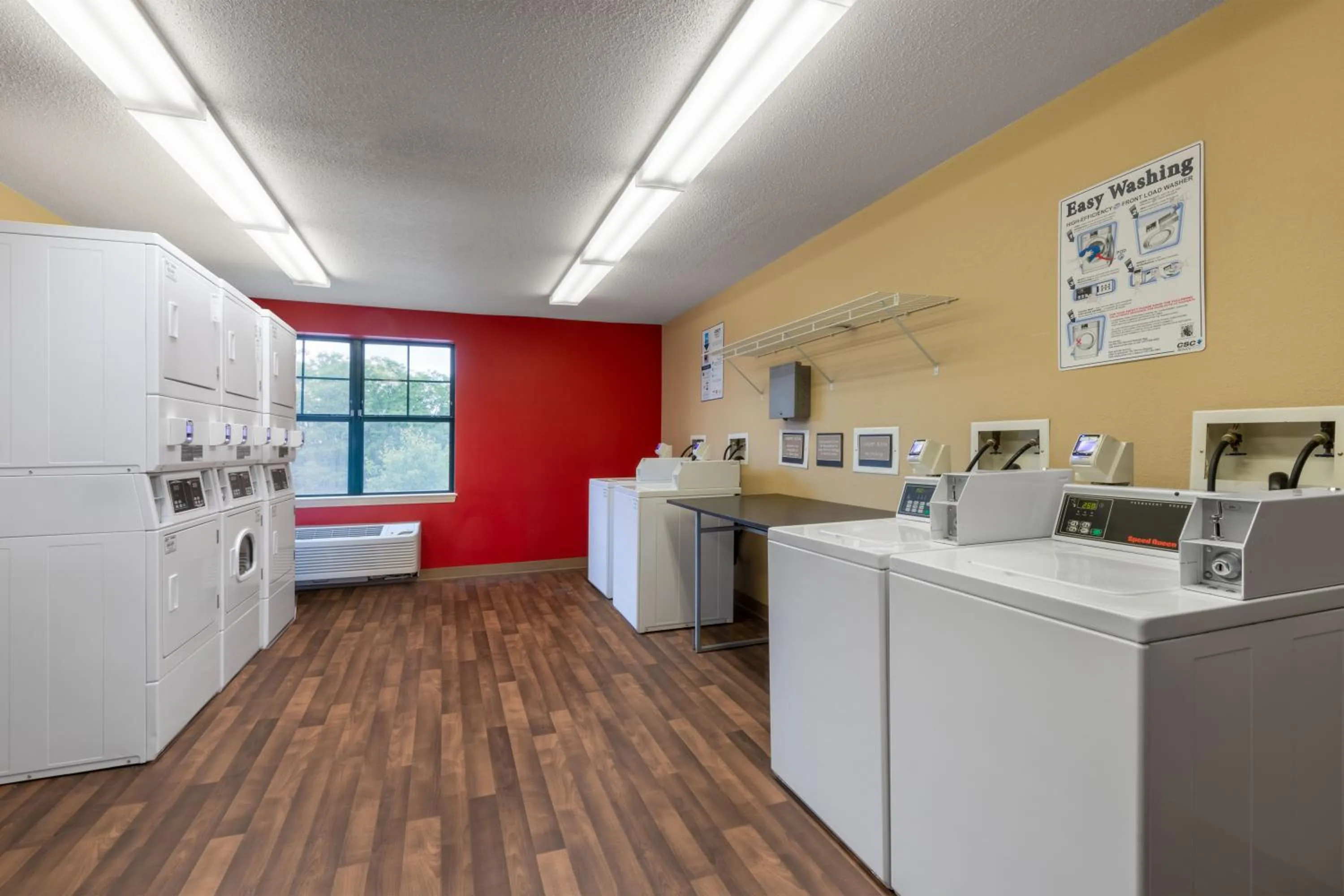 laundry in Extended Stay America Suites - Chicago - Woodfield Mall