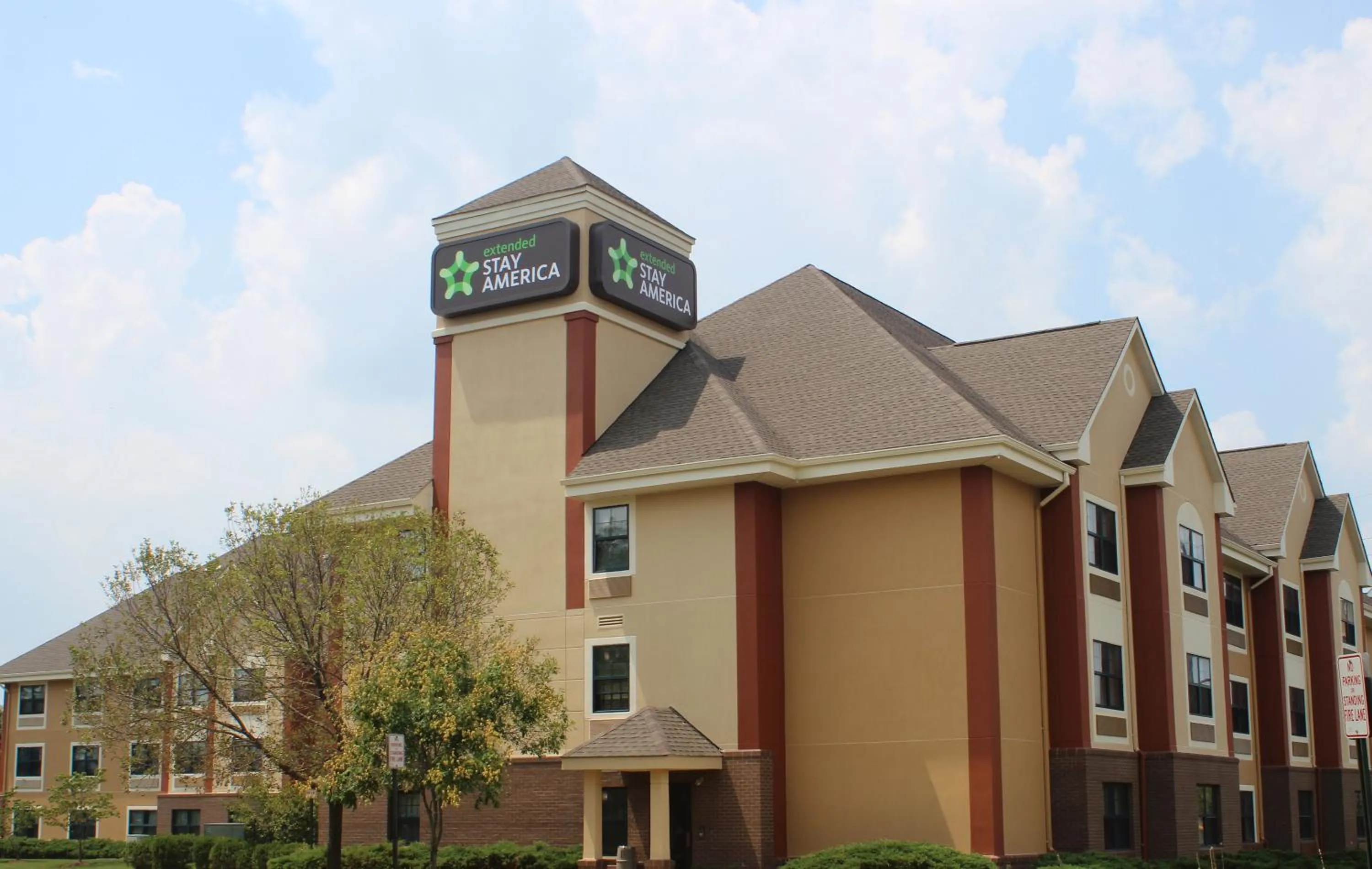 Property building in Extended Stay America Suites - Washington, DC - Chantilly - Dulles South