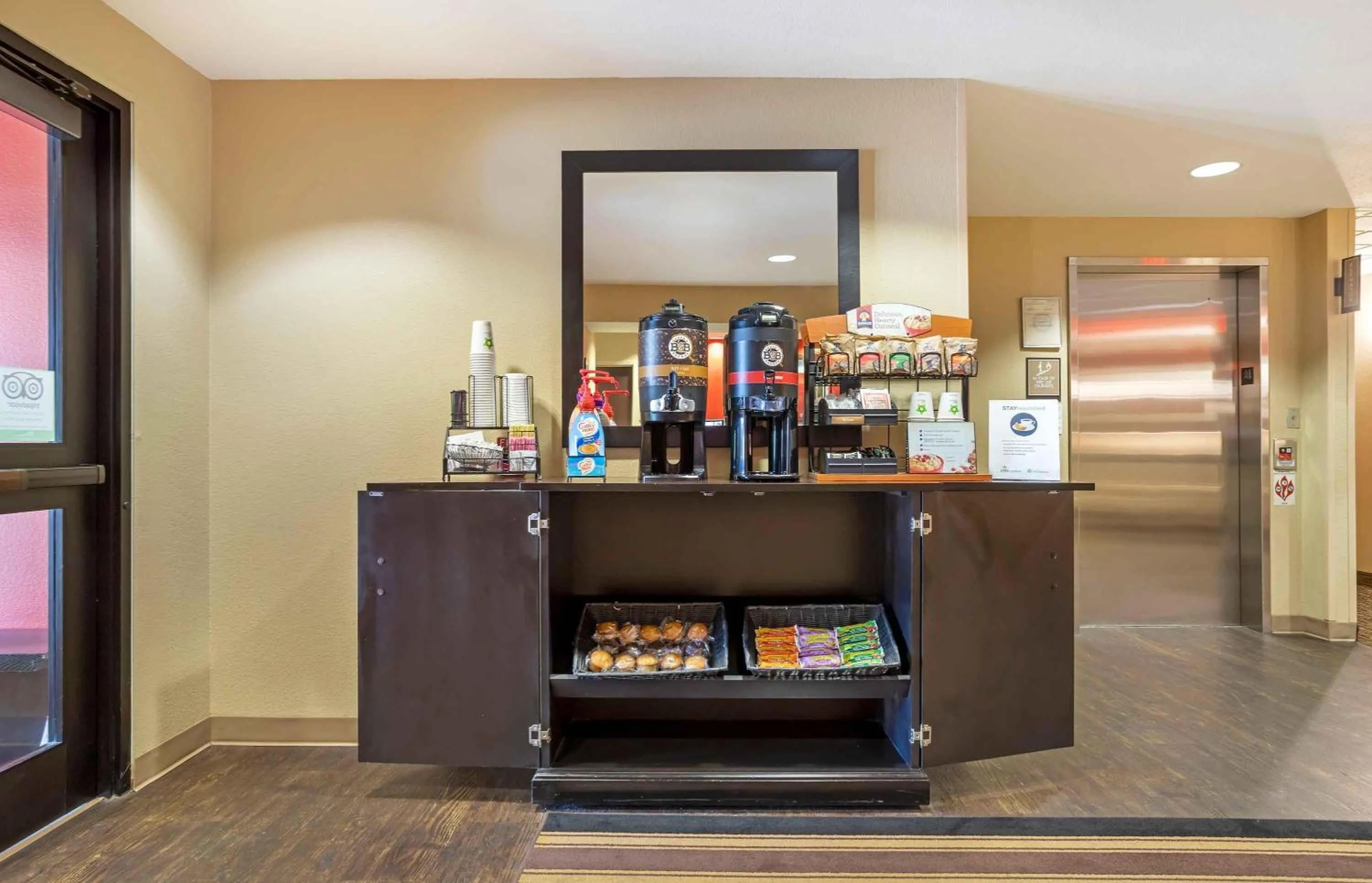 Breakfast in Extended Stay America Suites - Houston - Willowbrook - HWY 249