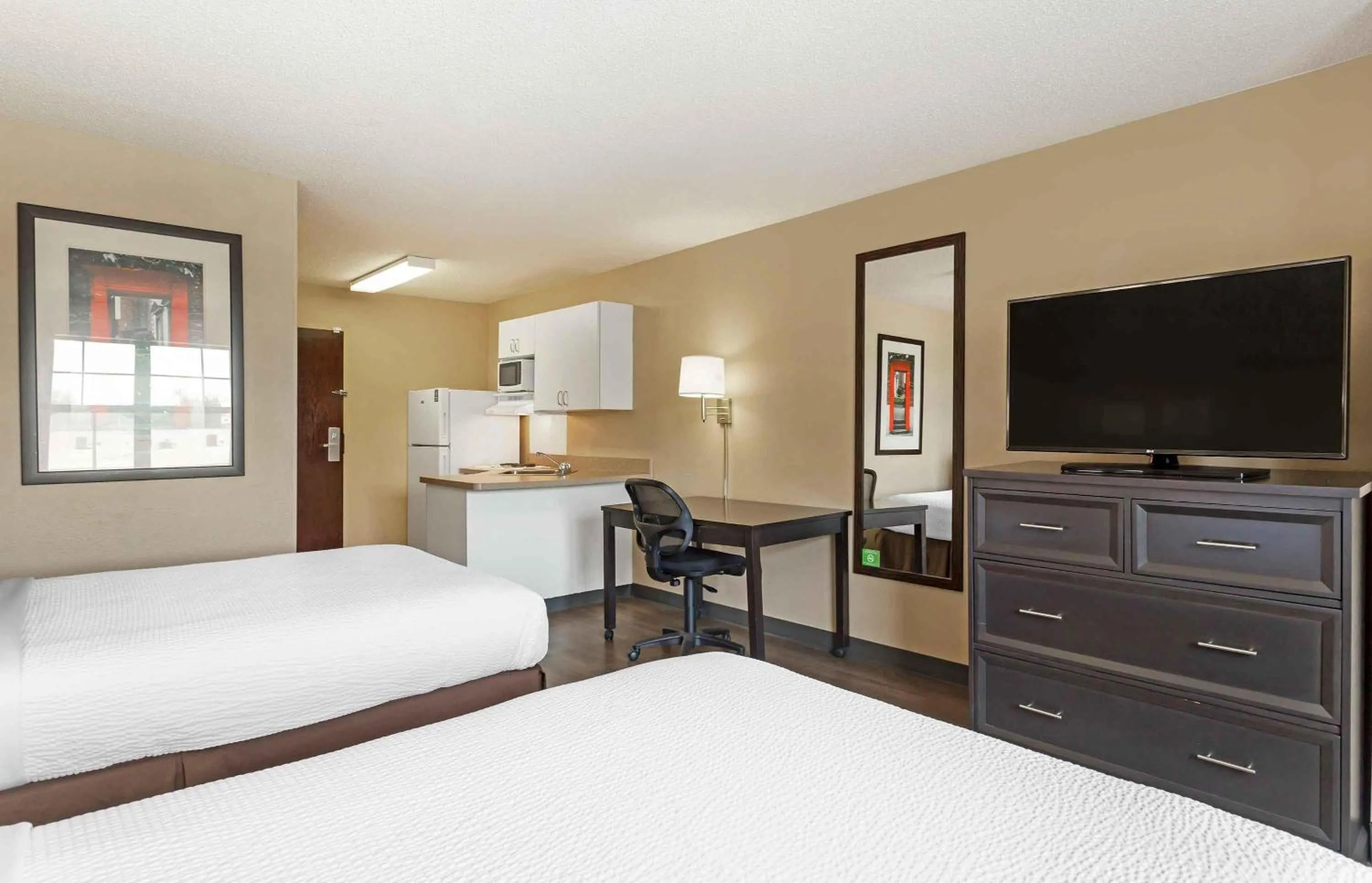 Bedroom, Bed in Extended Stay America Select Suites - Houston - Willowbrook - HWY 249