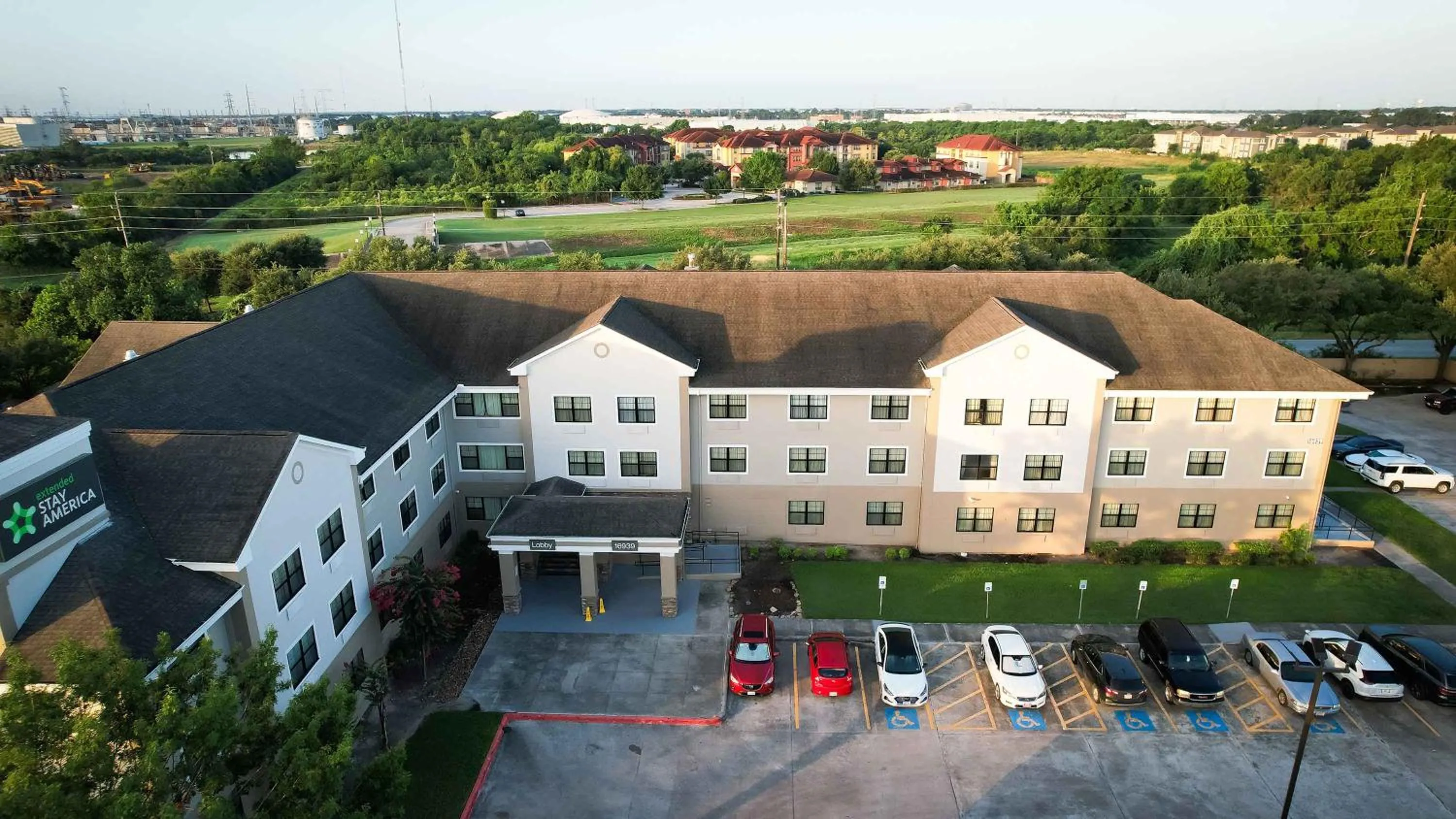 Property building in Extended Stay America Select Suites - Houston - Willowbrook - HWY 249