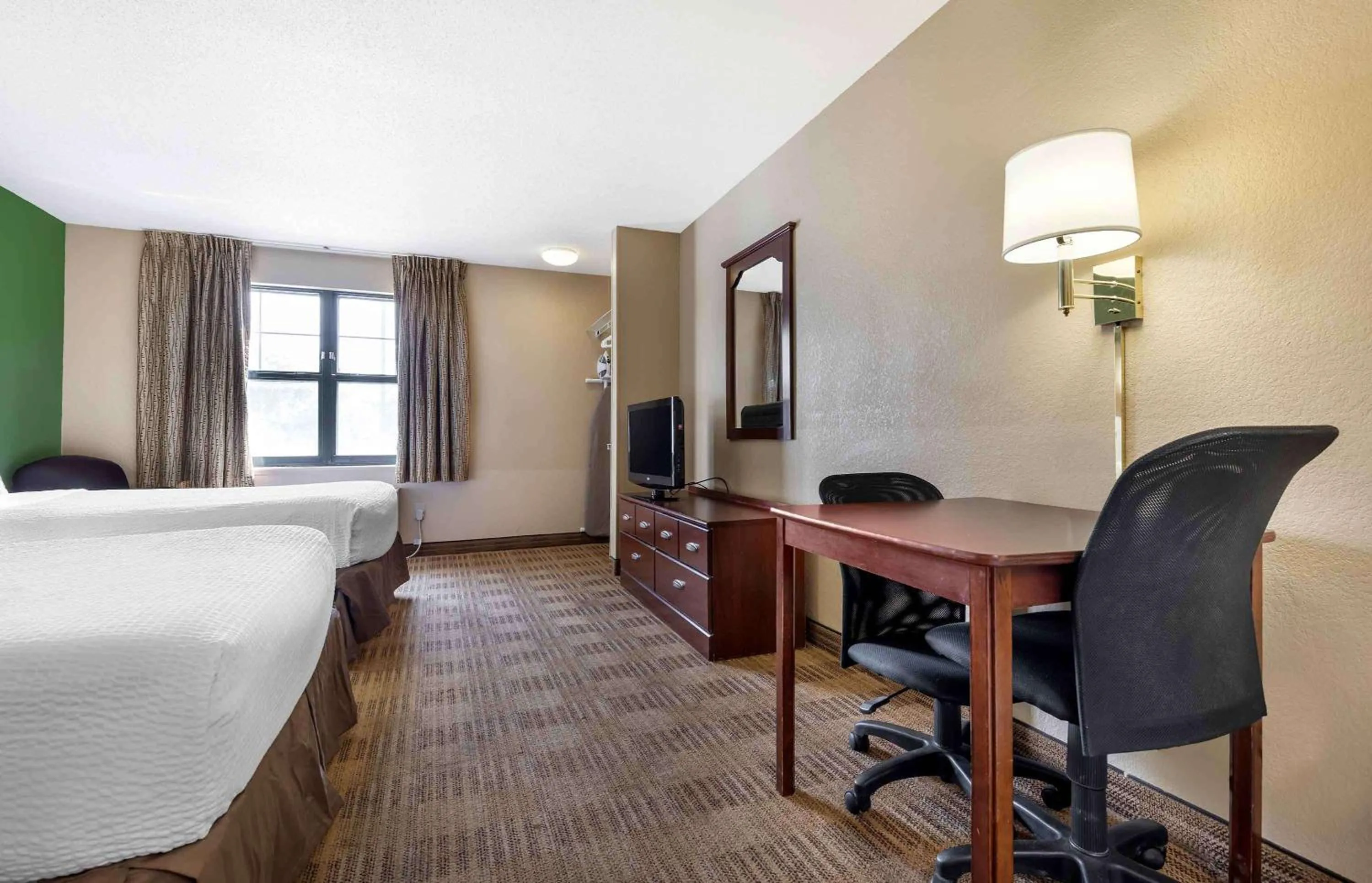 Bedroom, Bed in Extended Stay America Suites - Austin - Round Rock - South