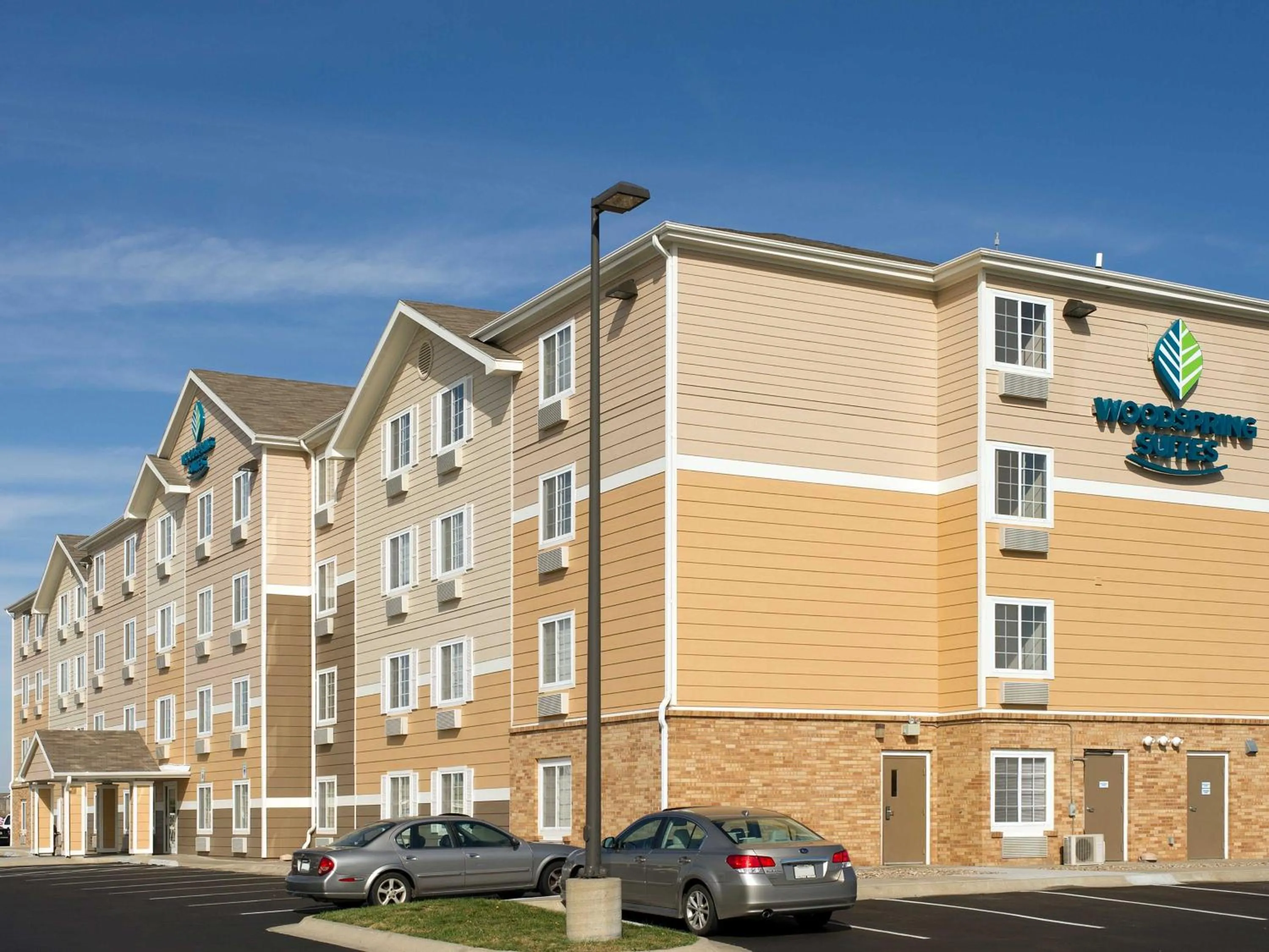 Property building in WoodSpring Suites Lincoln Northeast I-80