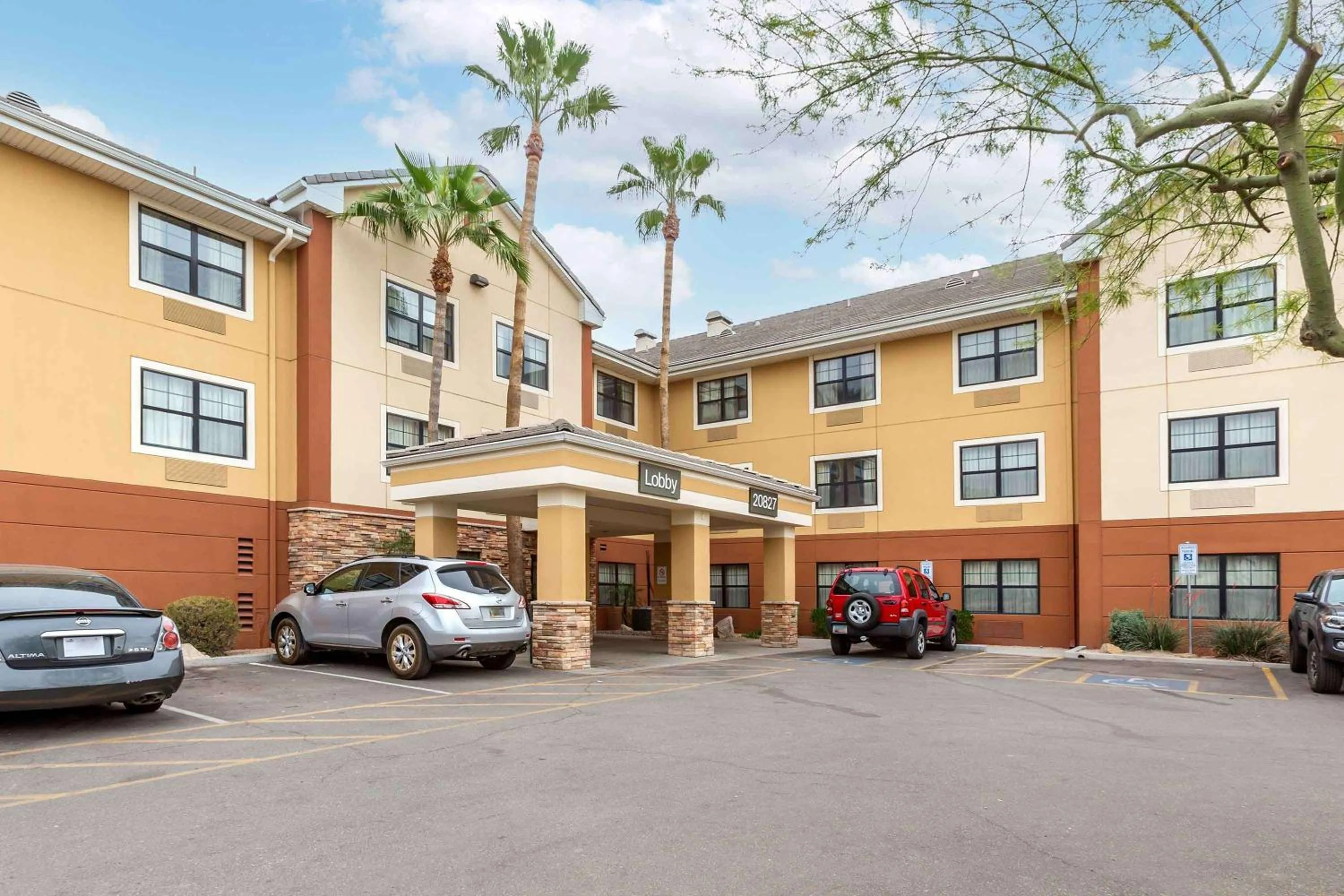 Property building in Extended Stay America Select Suites - Phoenix - Deer Valley