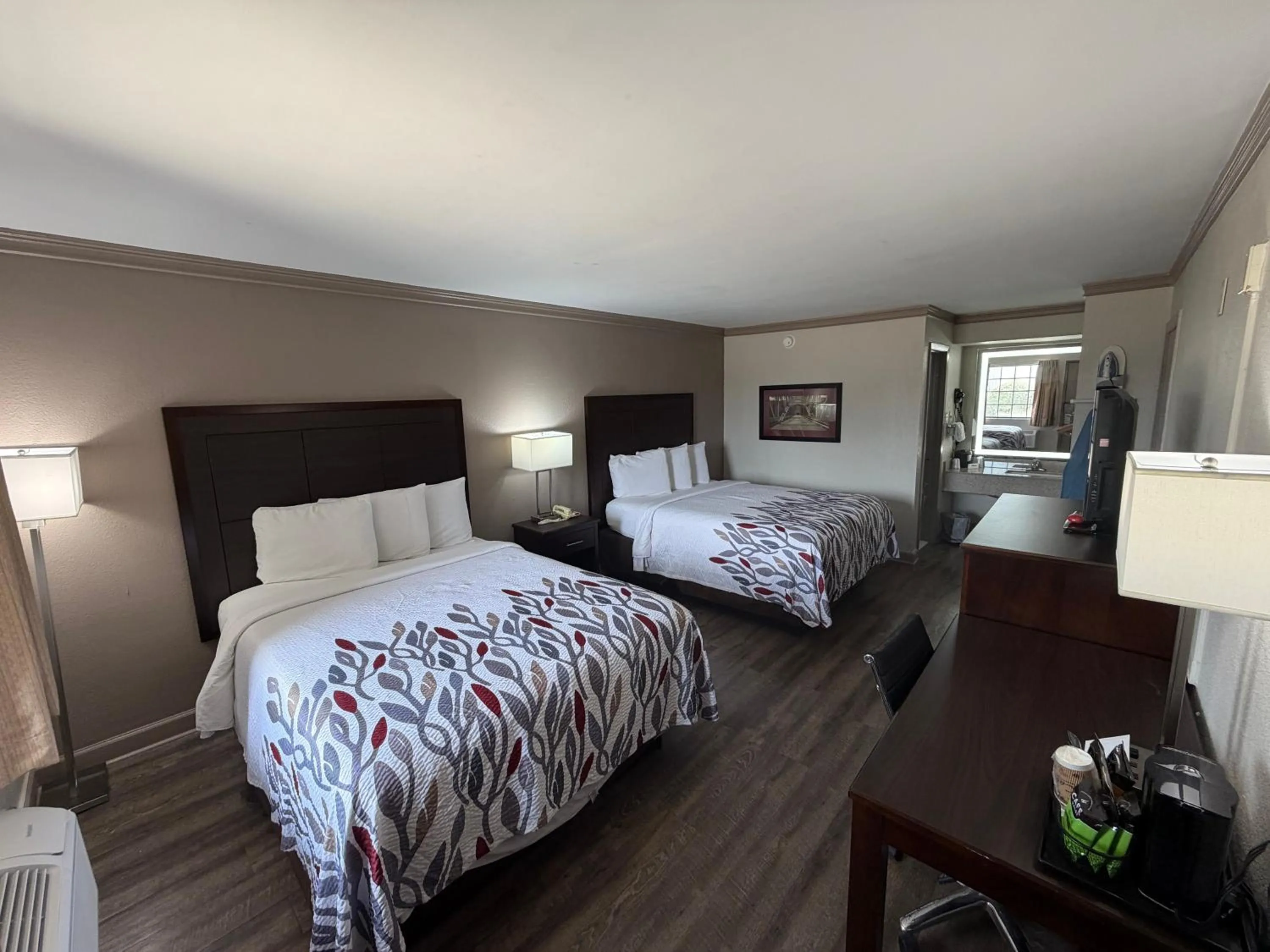 Bed in Red Roof Inn Forrest City