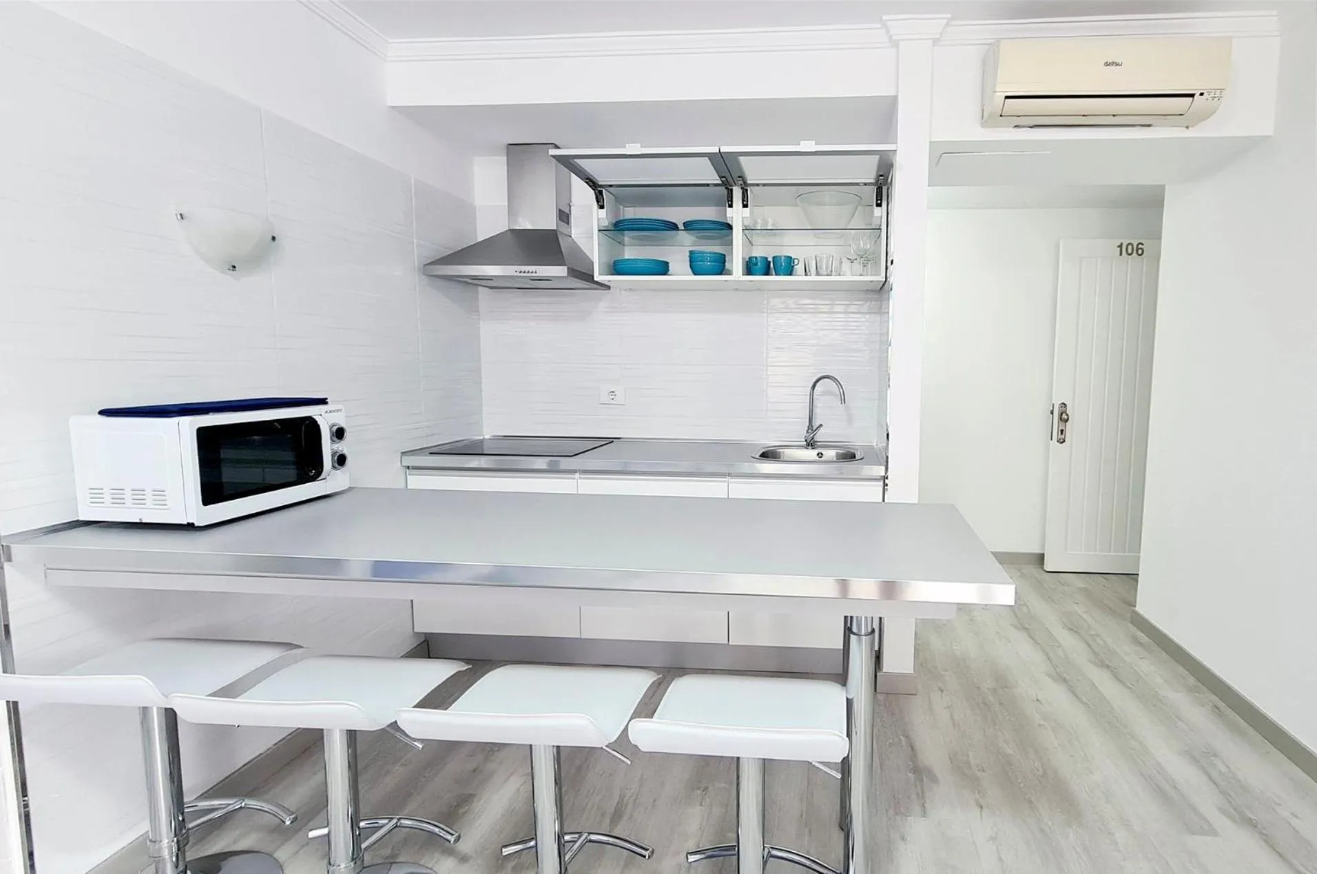 Kitchen or kitchenette in Apartamentos Monte Verde