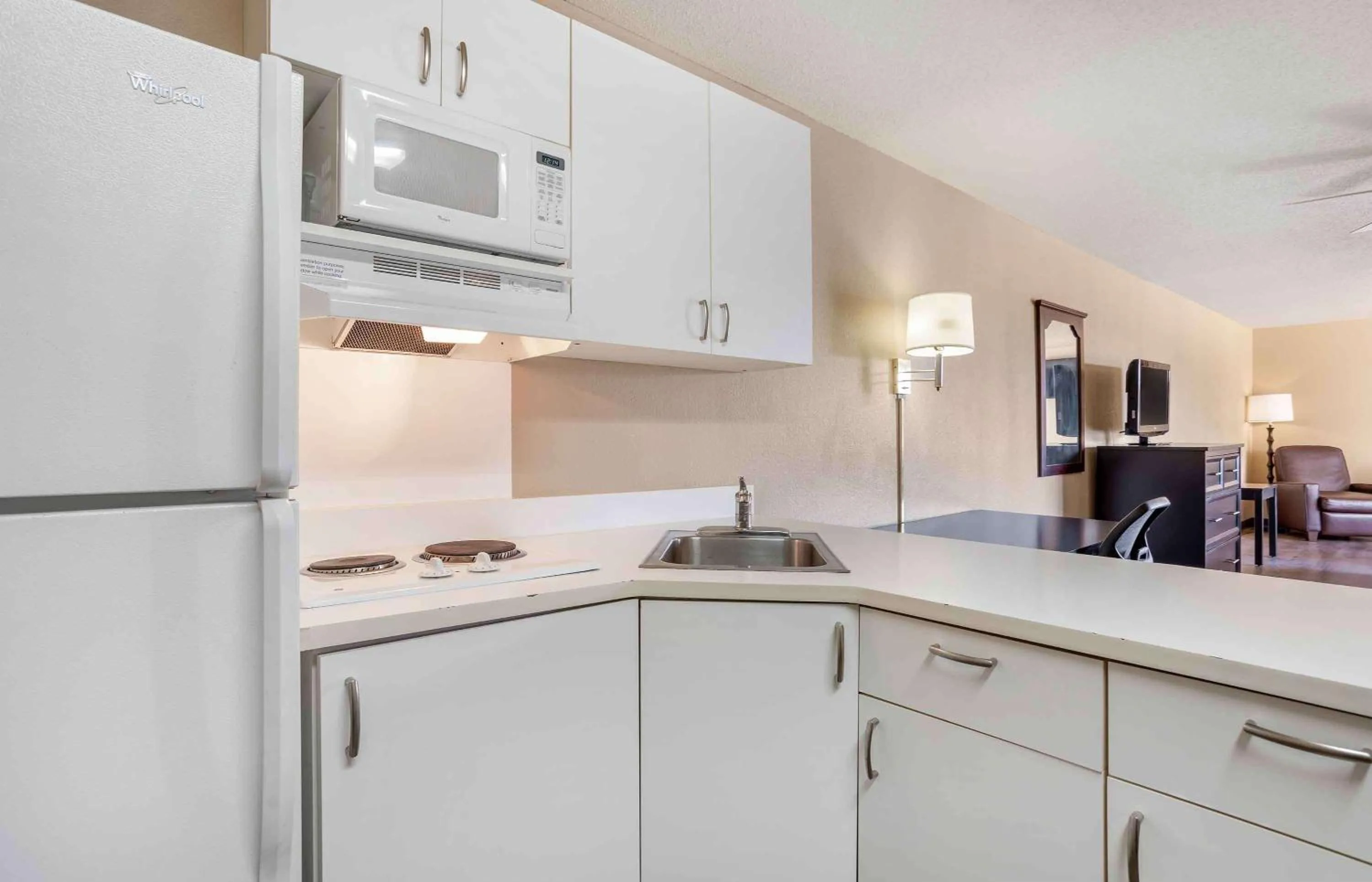 Kitchen or kitchenette in Extended Stay America Suites - Somerset - Franklin