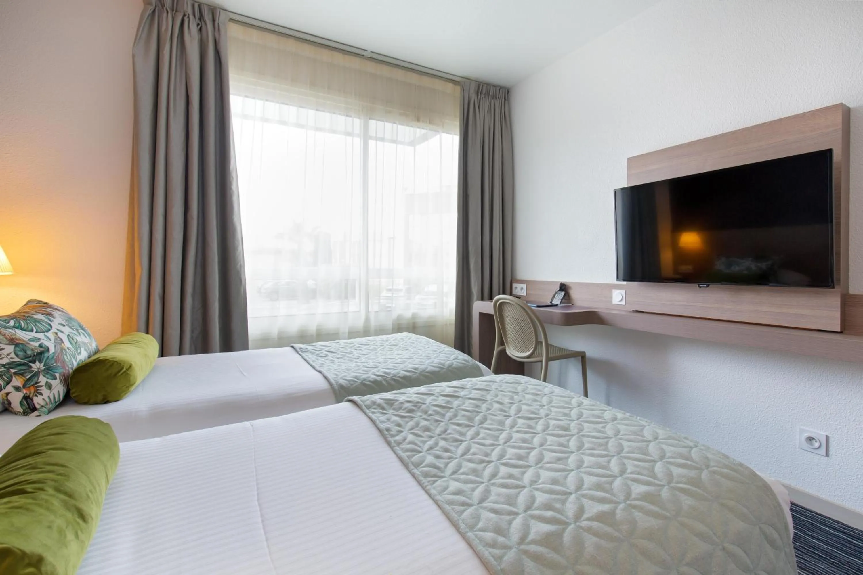 Bedroom, Bed in Best Western Plus La Marina