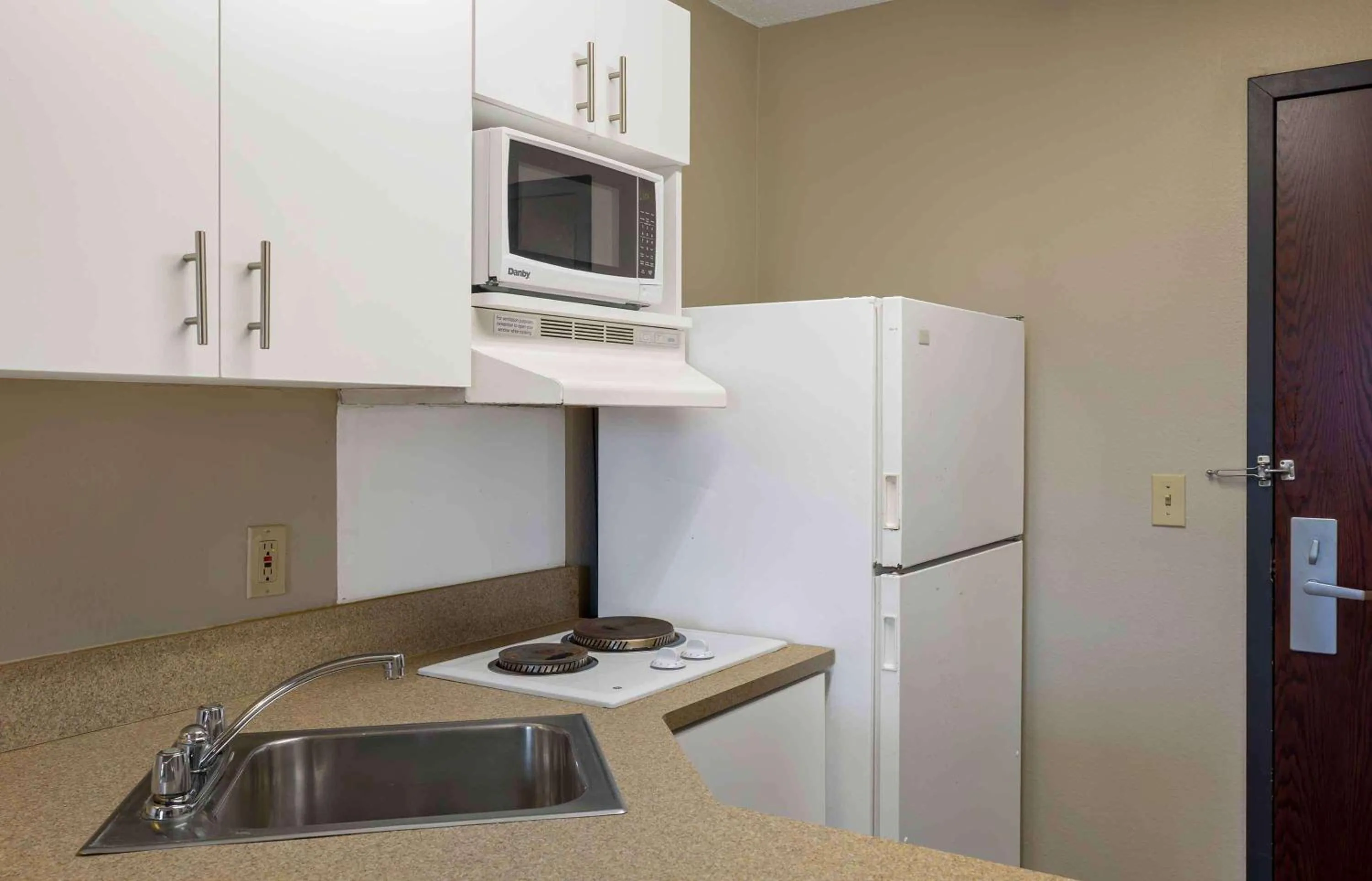 Kitchen or kitchenette in Extended Stay America Suites - Hartford - Meriden