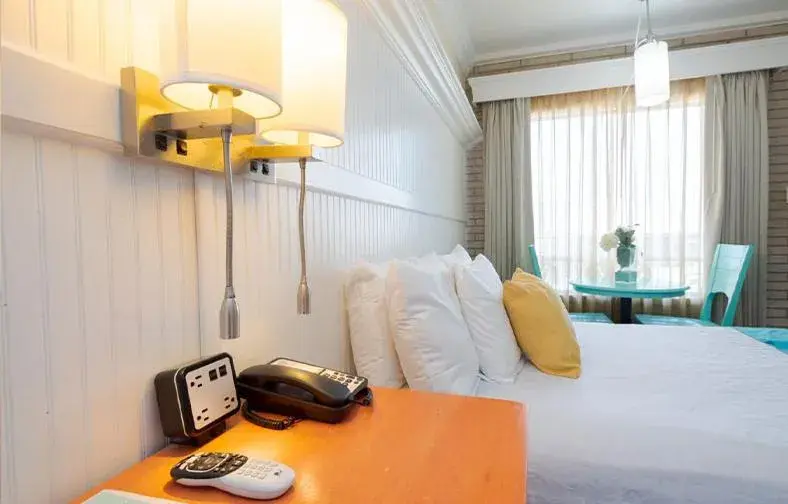 Mobility and Communication Accessible-Double Beds Downstairs in Gaido's Seaside Inn Mobility and Communication Accessible-Double Beds Downstairs in Gaido's Seaside Inn