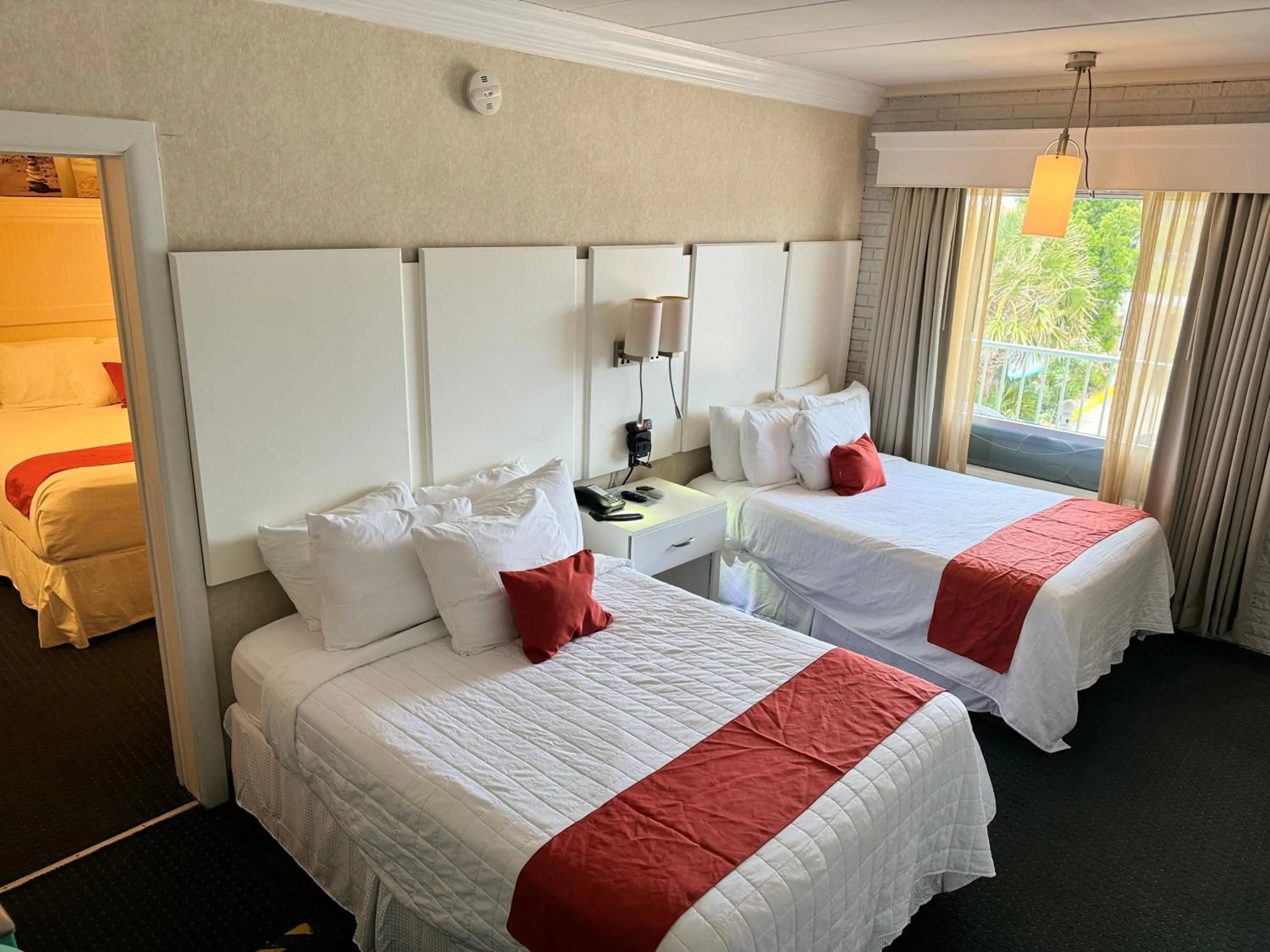 Bed in Gaido's Seaside Inn