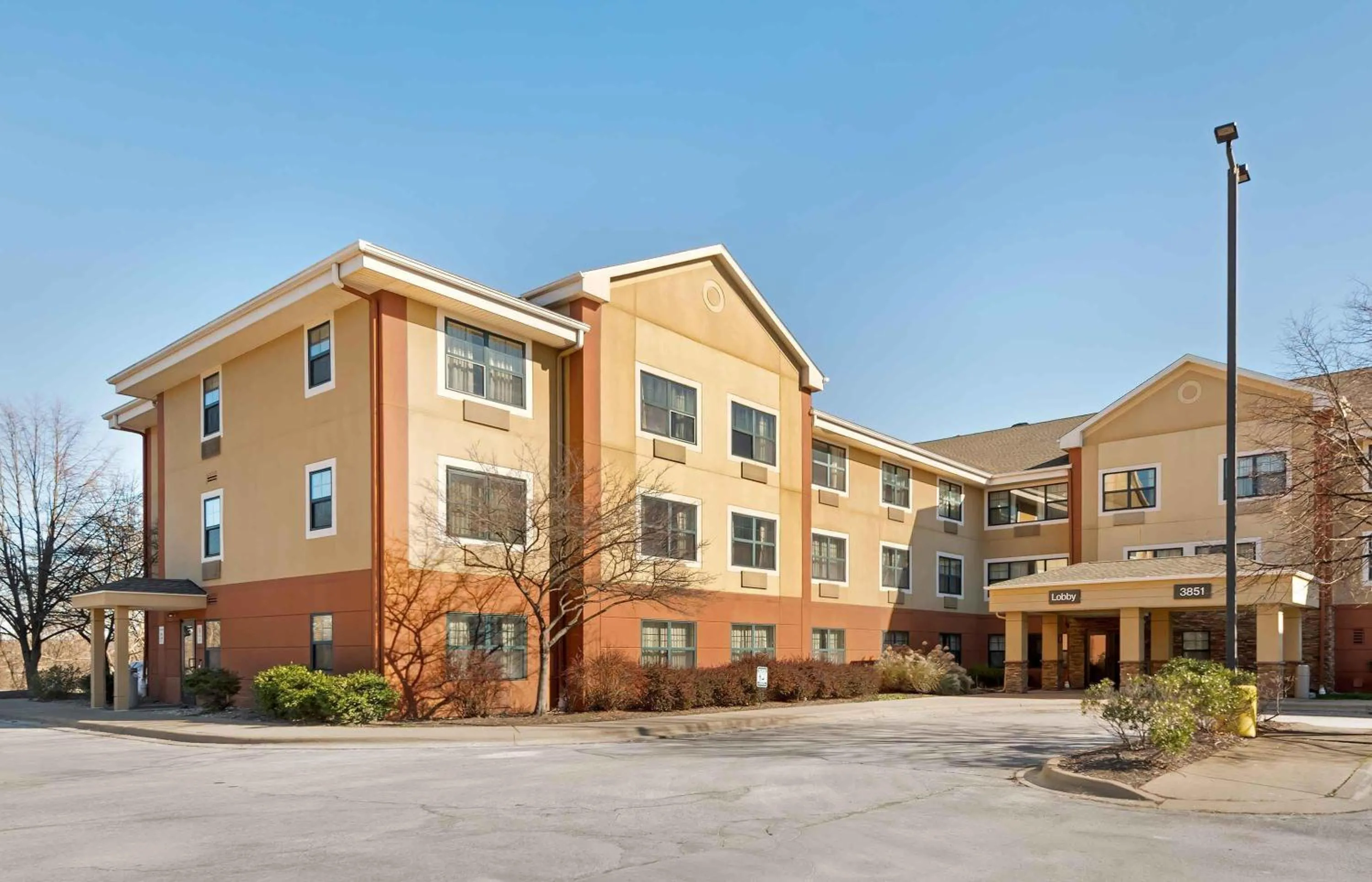 Property building in Extended Stay America Suites - Pittsburgh - Monroeville