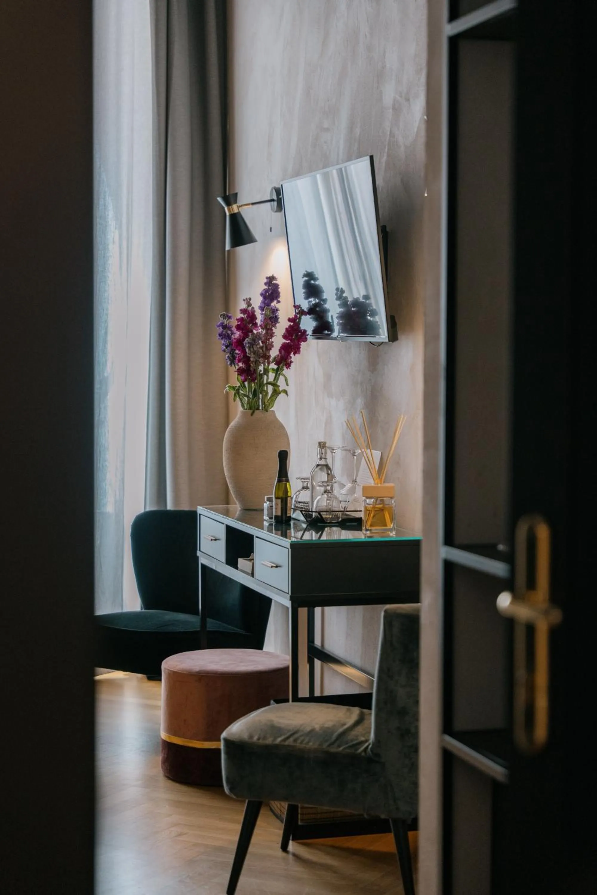 Seating area in NAMAN HOTELLERIE - Margutta