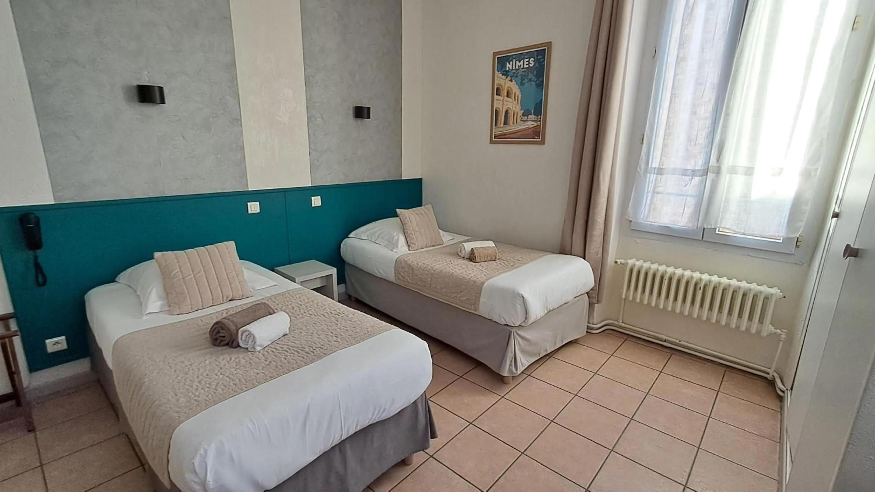 Twin Room in Hôtel L'Herbier d'Orange