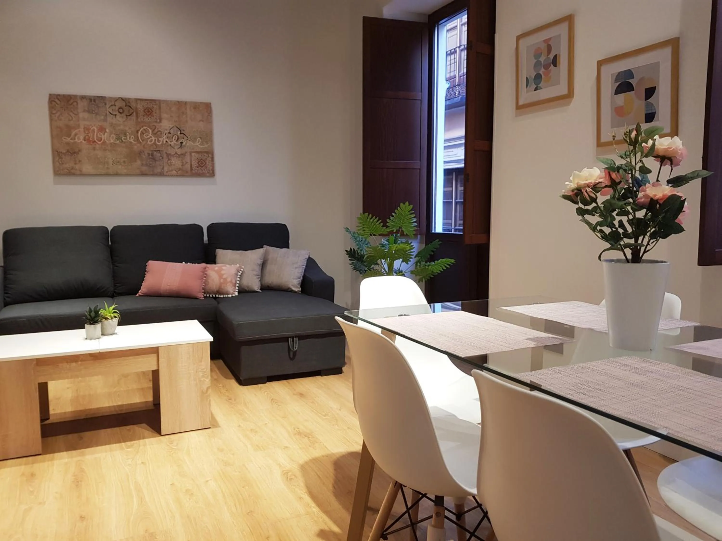 Living room in Apartamentos Granada Deluxe 3000