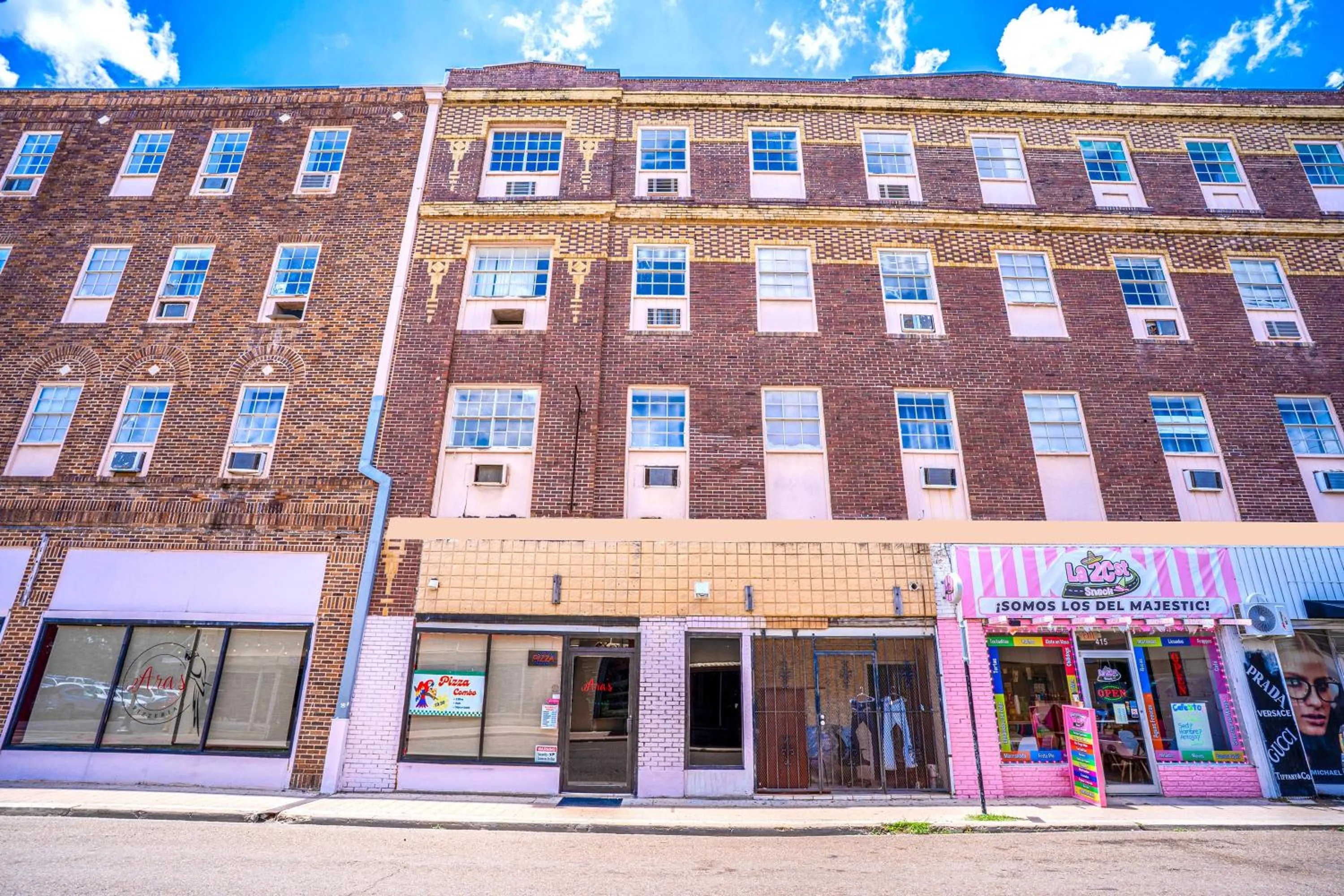 Property building in Hotel O Colonial Inn Brownsville Tx