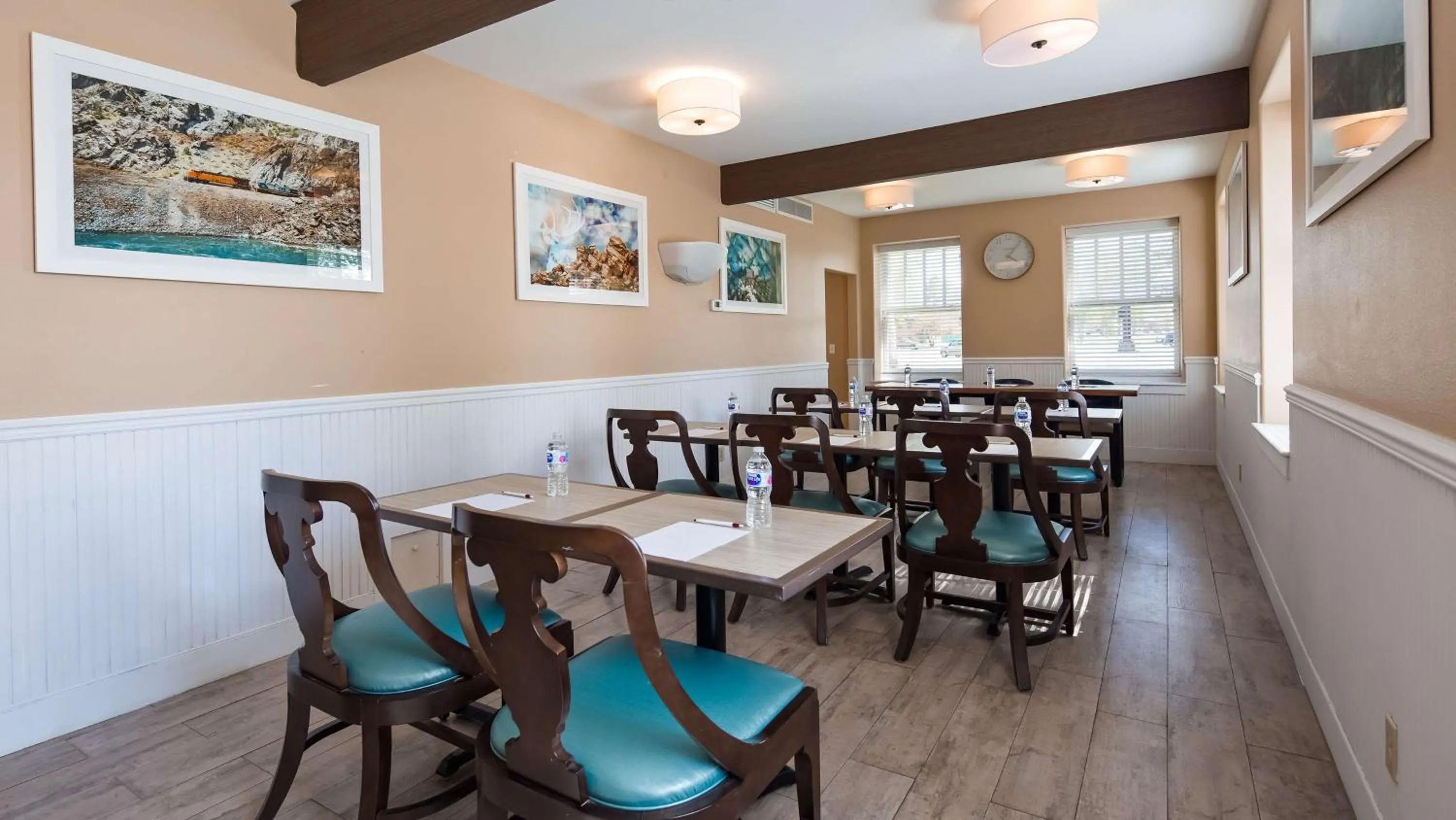 Meeting/conference room in Best Western Plus Plaza Hotel