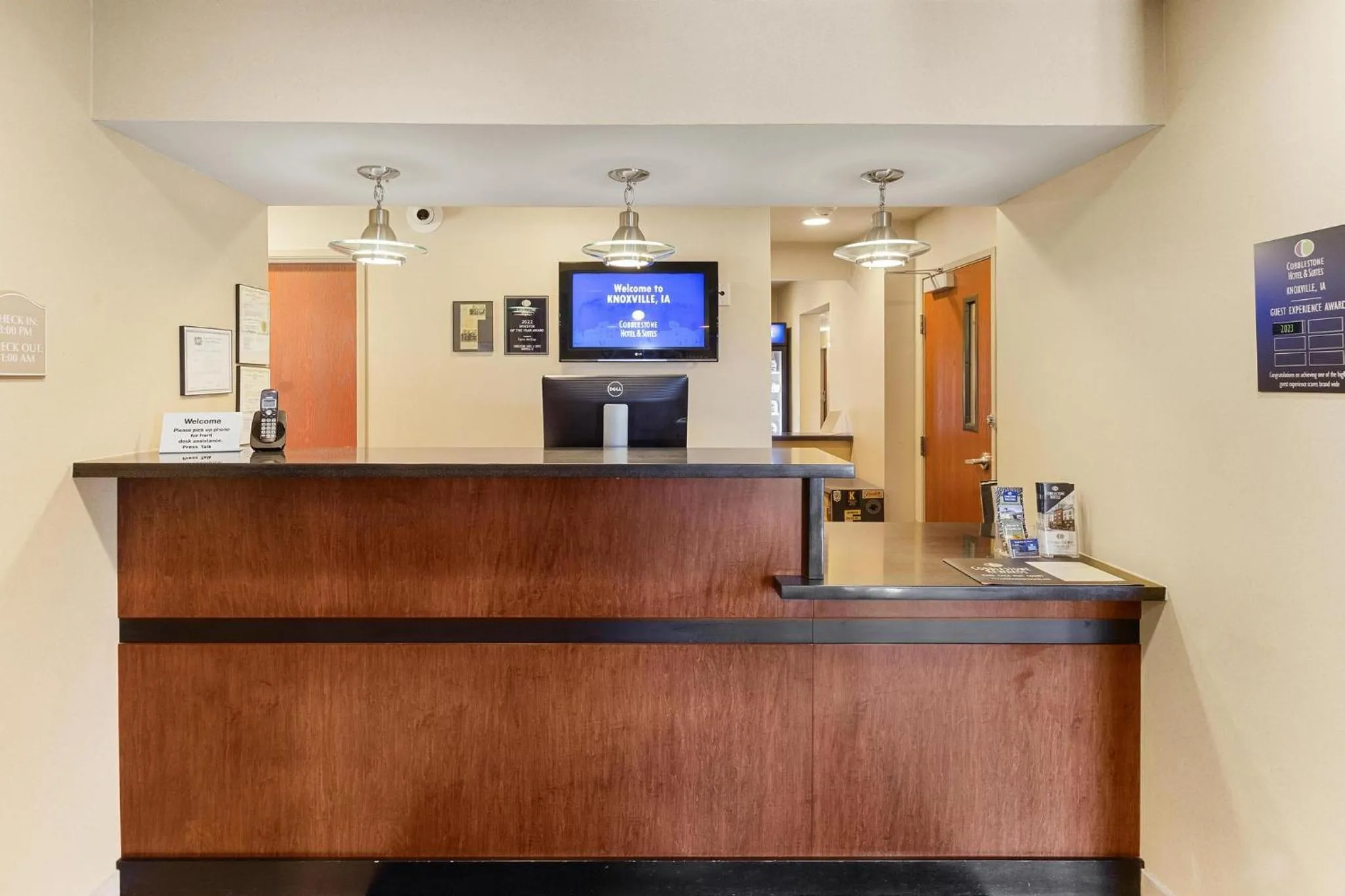 Lobby or reception in Cobblestone Hotel & Suites - Knoxville