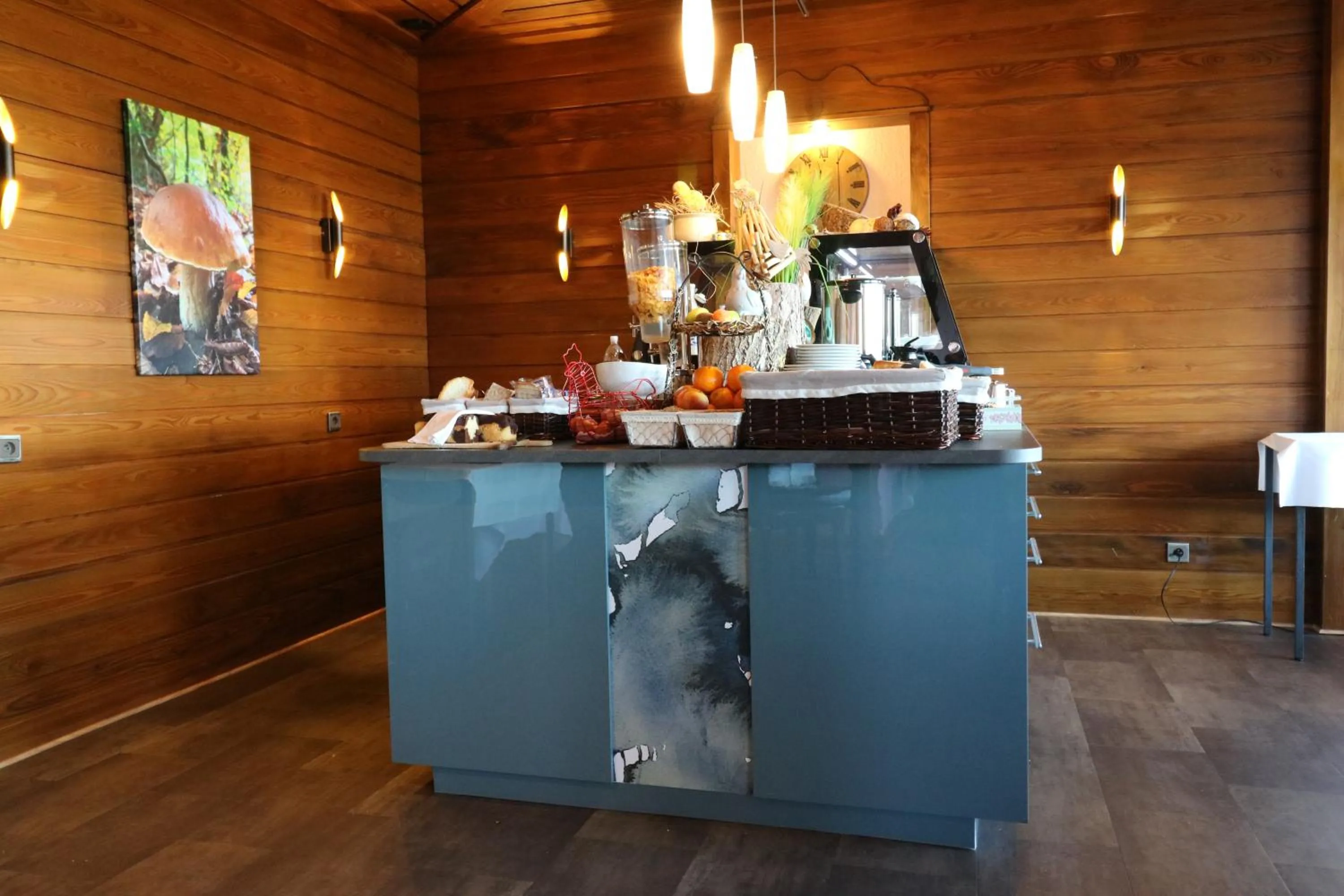 Buffet breakfast in Logis Hôtel-Restaurant Aux Trois Roses