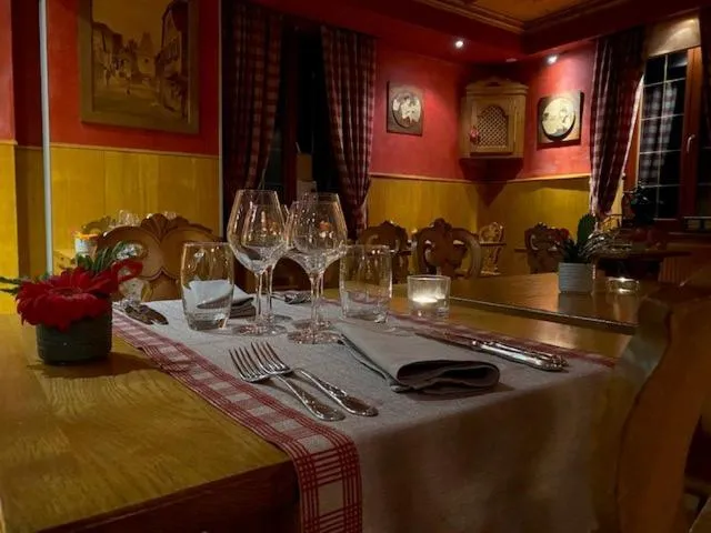 Restaurant/places to eat in Le Rosenmeer - Hotel Restaurant, au coeur de la route des vins d'Alsace
