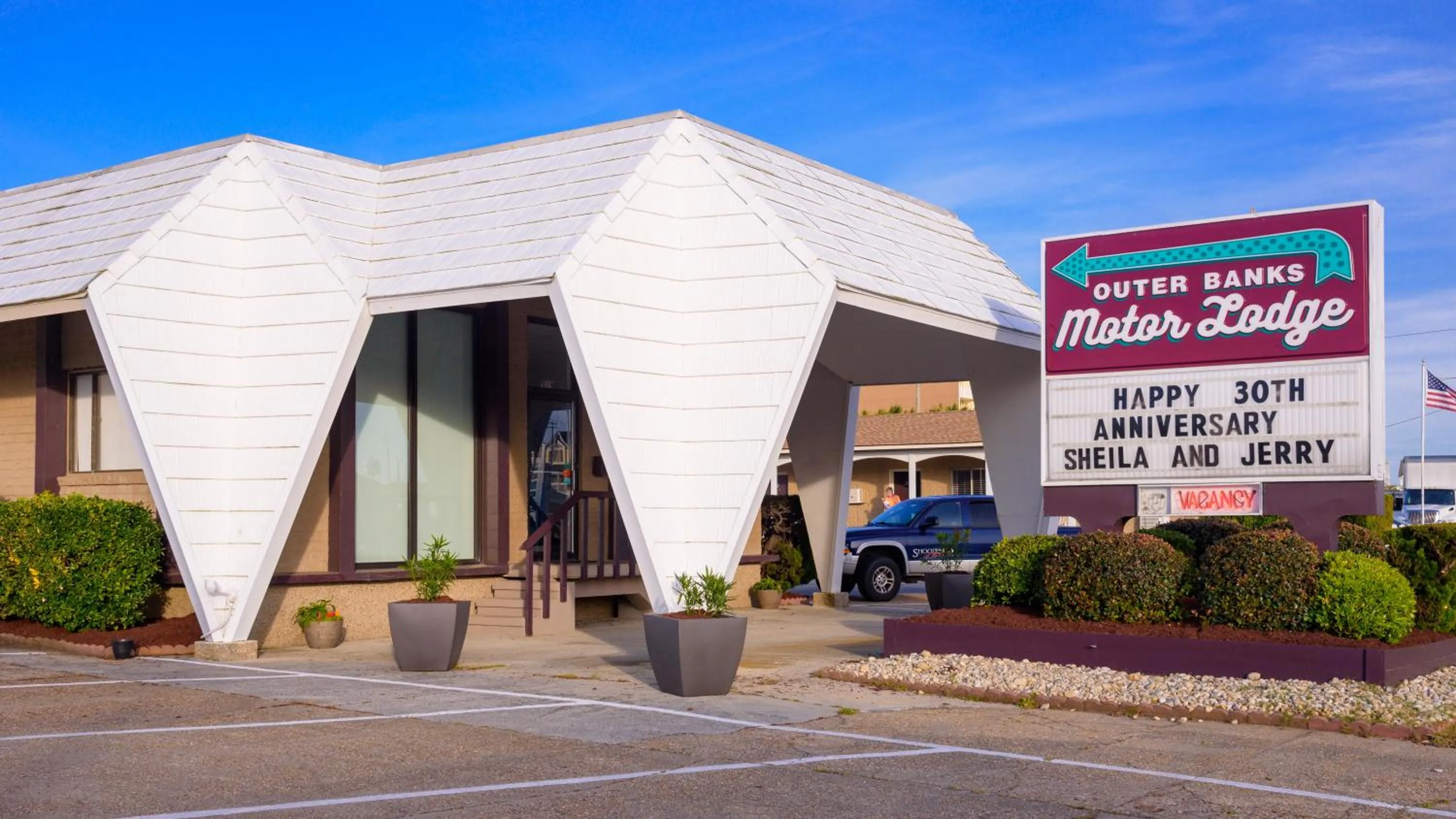 Outer Banks Motor Lodge