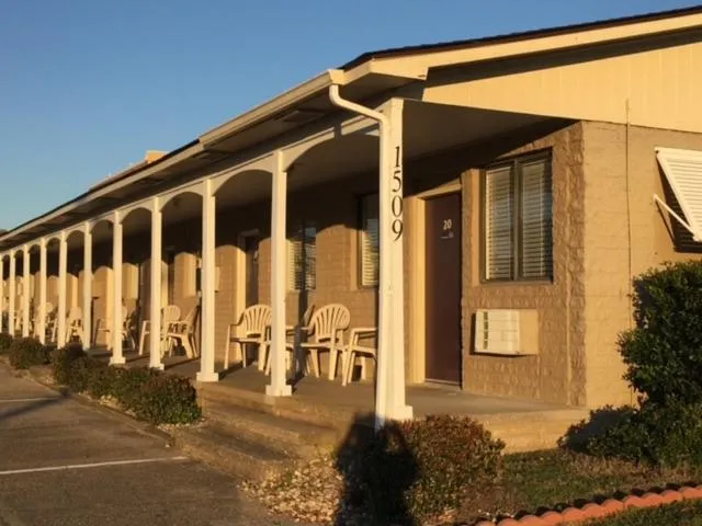 Outer Banks Motor Lodge