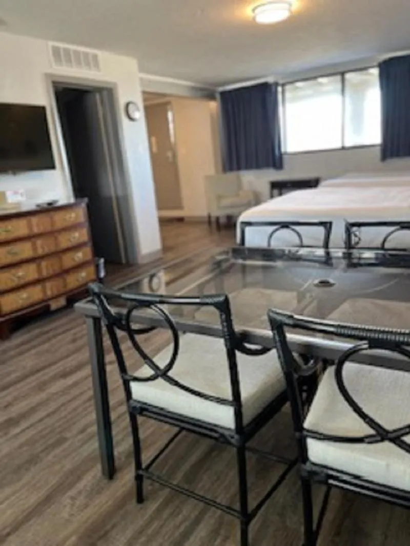 Bed in Outer Banks Motor Lodge