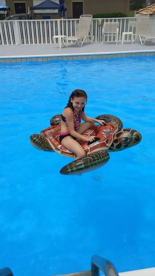 Swimming pool in Outer Banks Motor Lodge