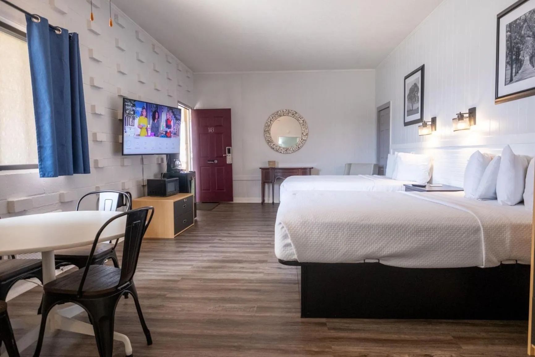 Bed in Outer Banks Motor Lodge