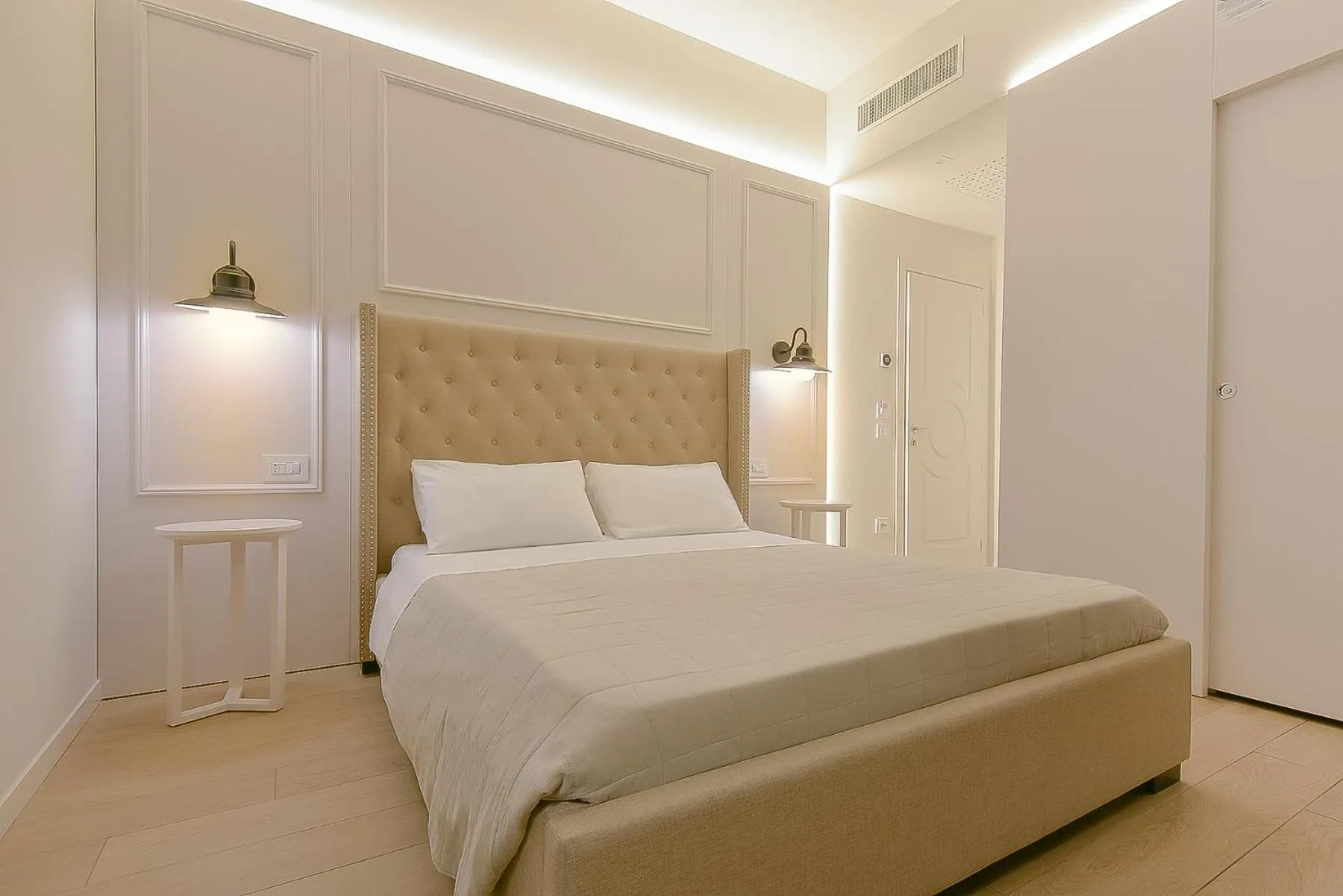 Photo of the whole room, Bed in Amendola16