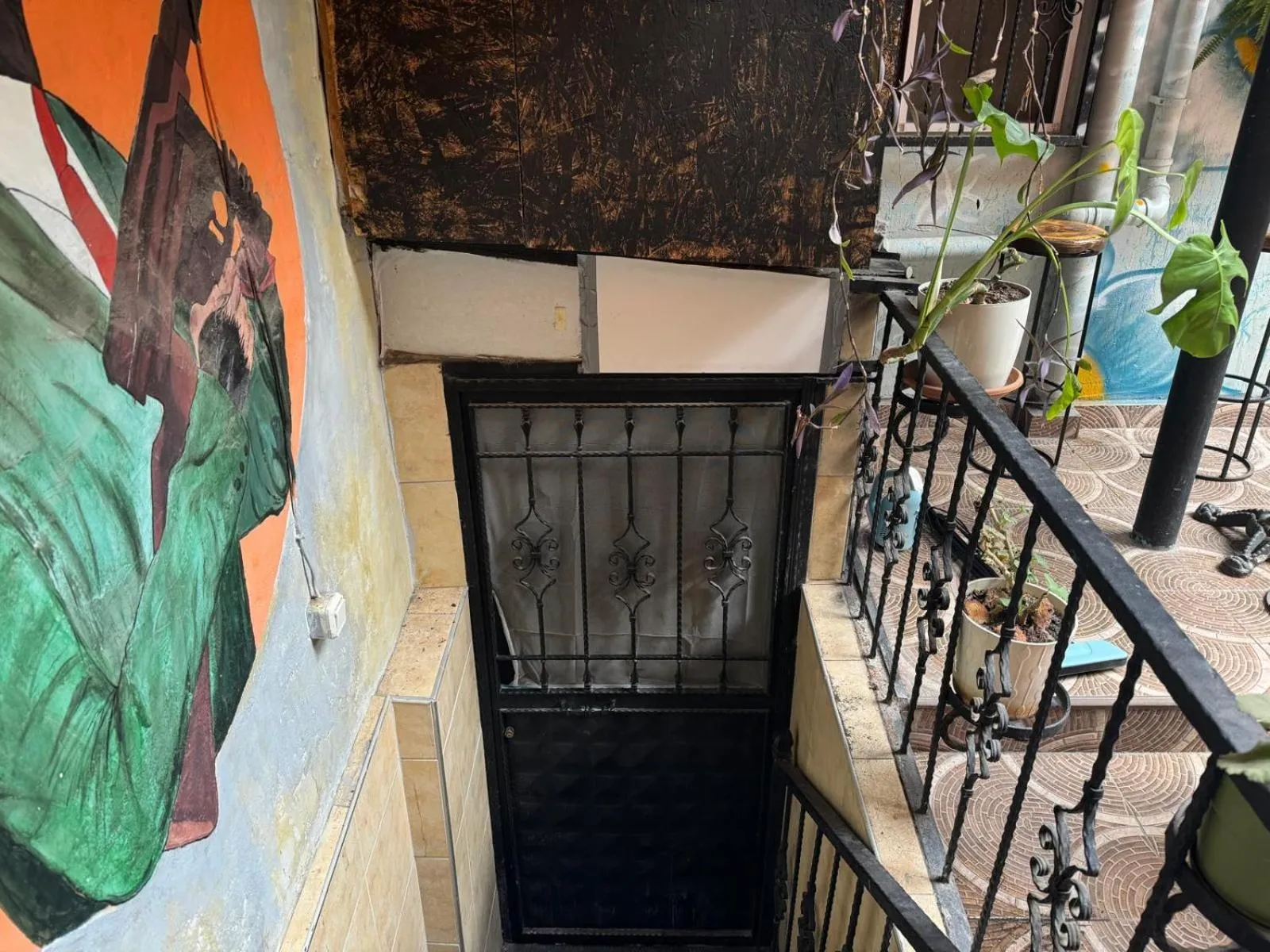 Facade/entrance in YOLO Hostel