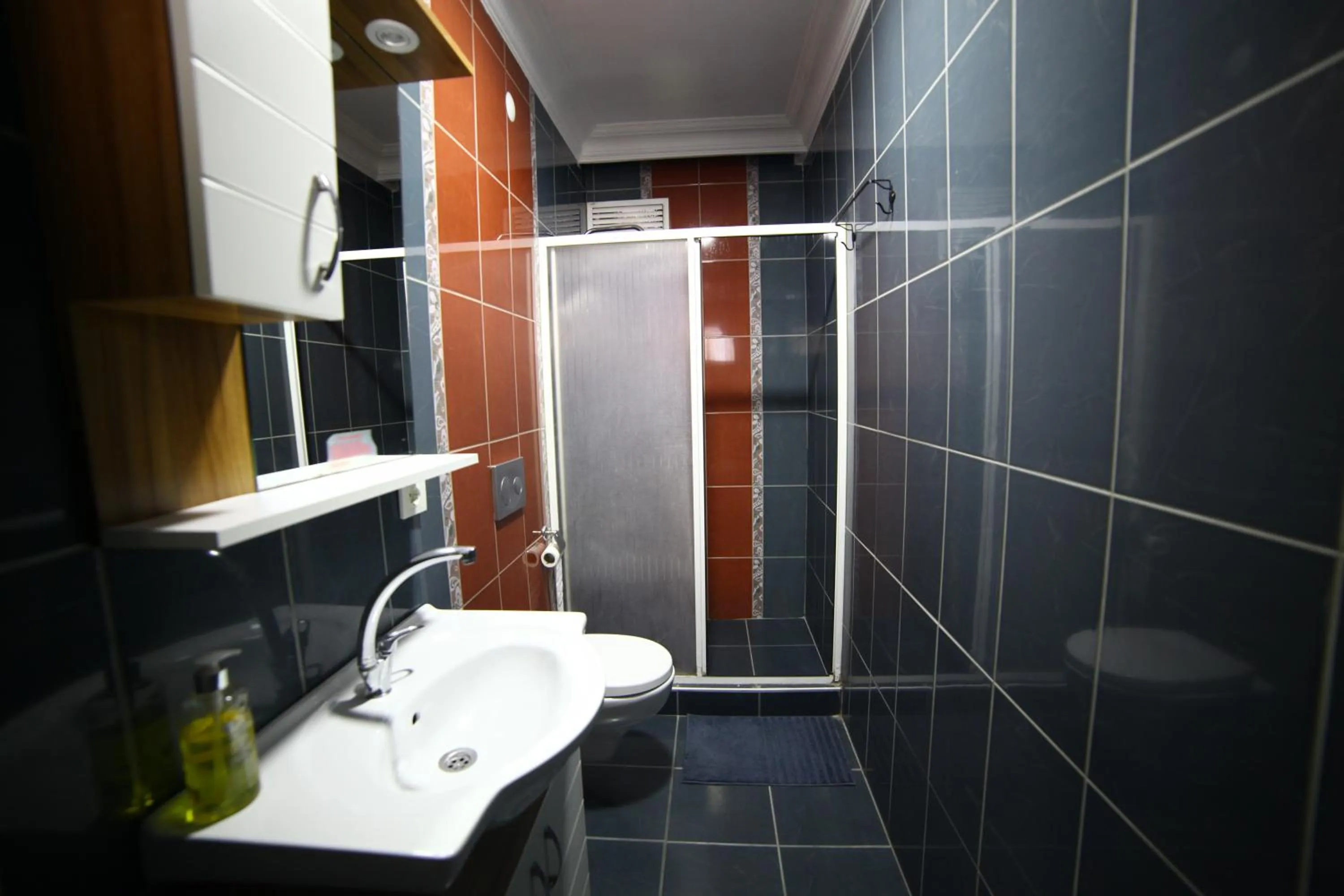 Bathroom in YOLO Hostel