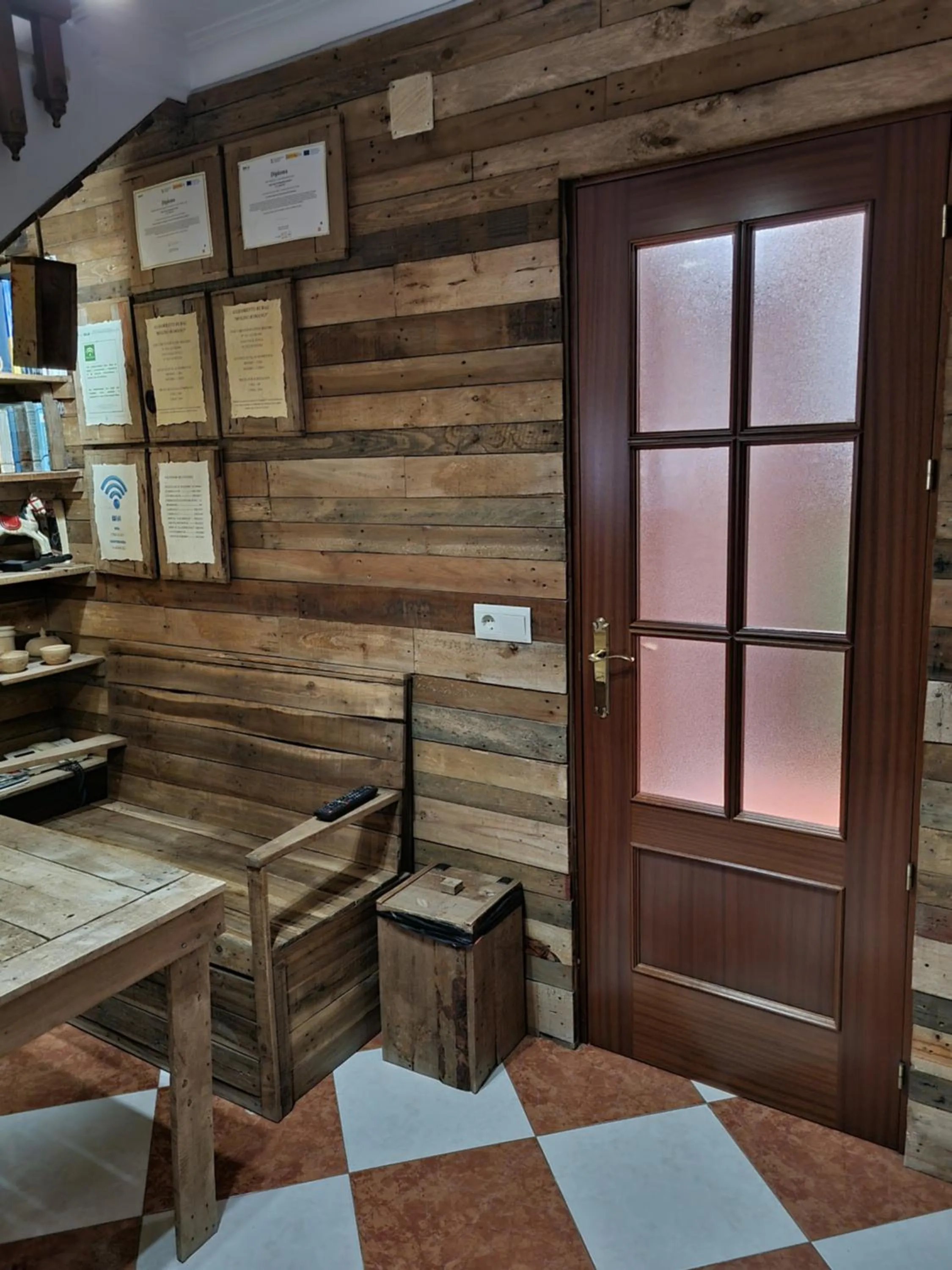 Communal lounge/ TV room in Molino Romano