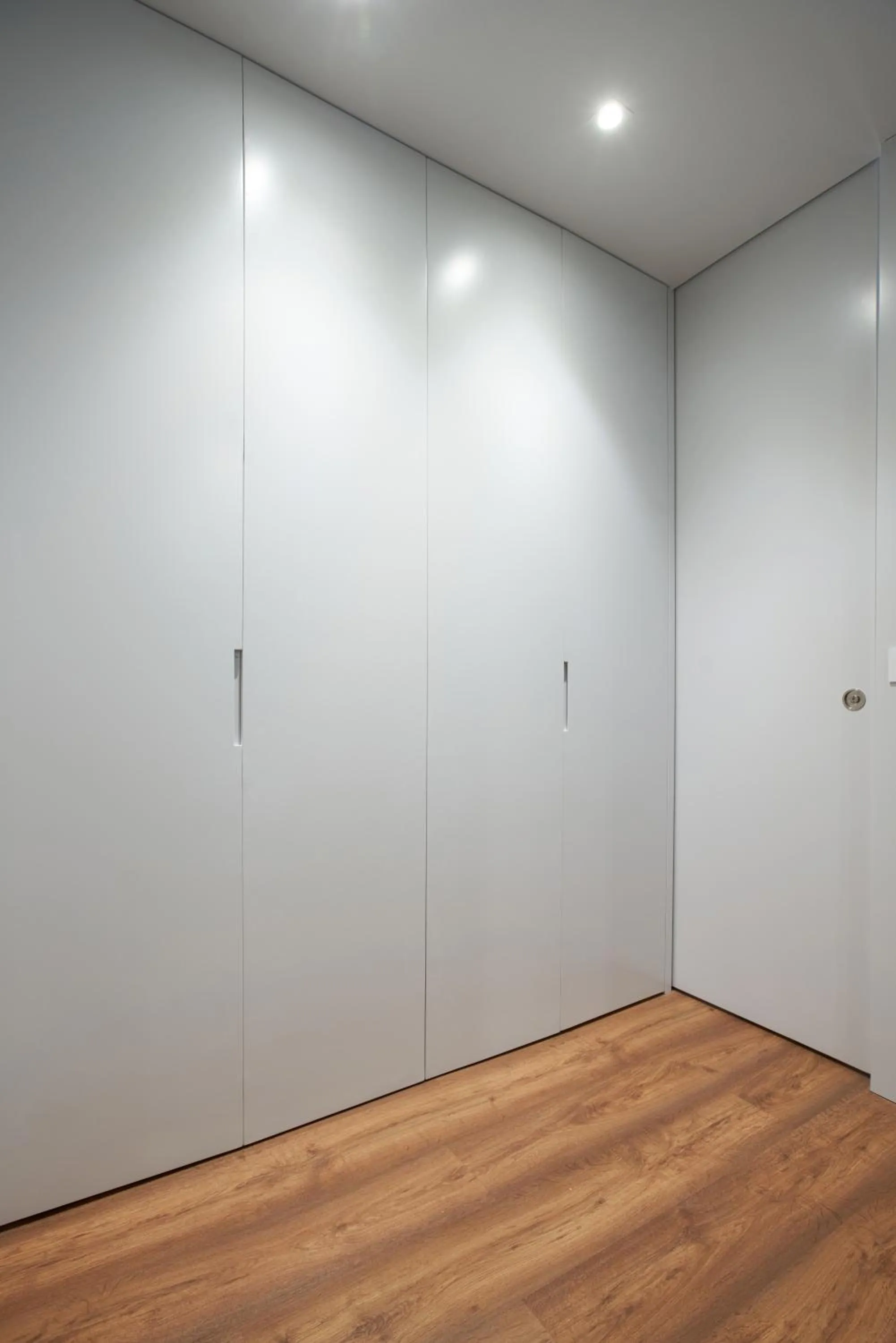 wardrobe in Signature Apartments Santa Catarina