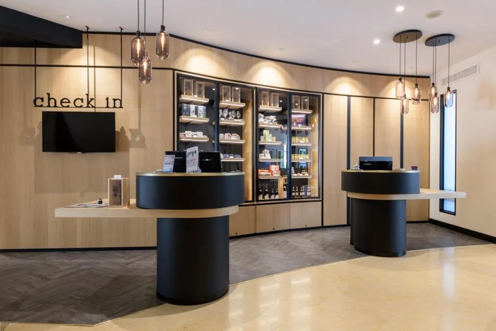 Lobby or reception in Le Richebourg Hôtel, Restaurant & Spa