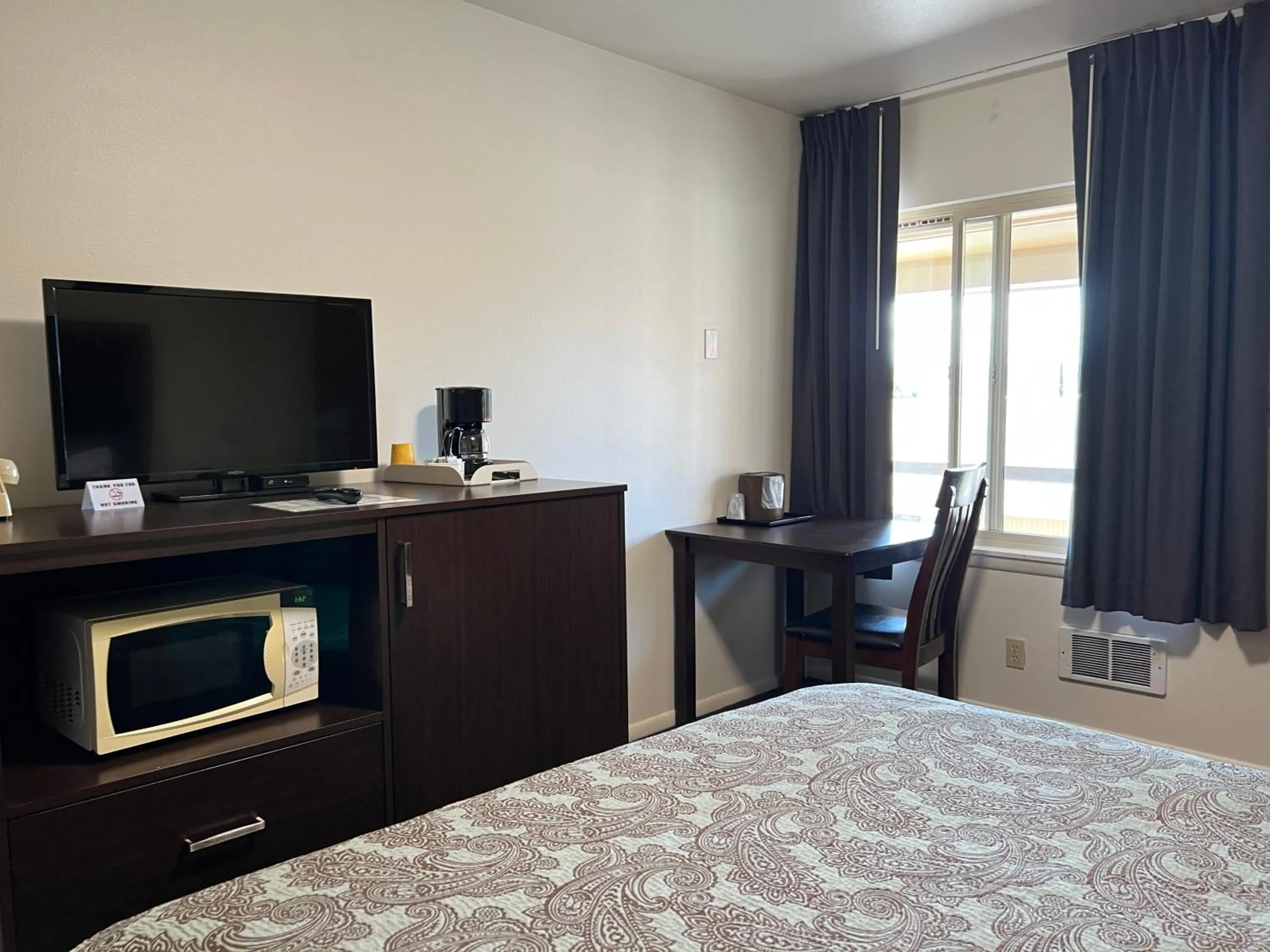 Bedroom, Bed in Port Townsend Inn