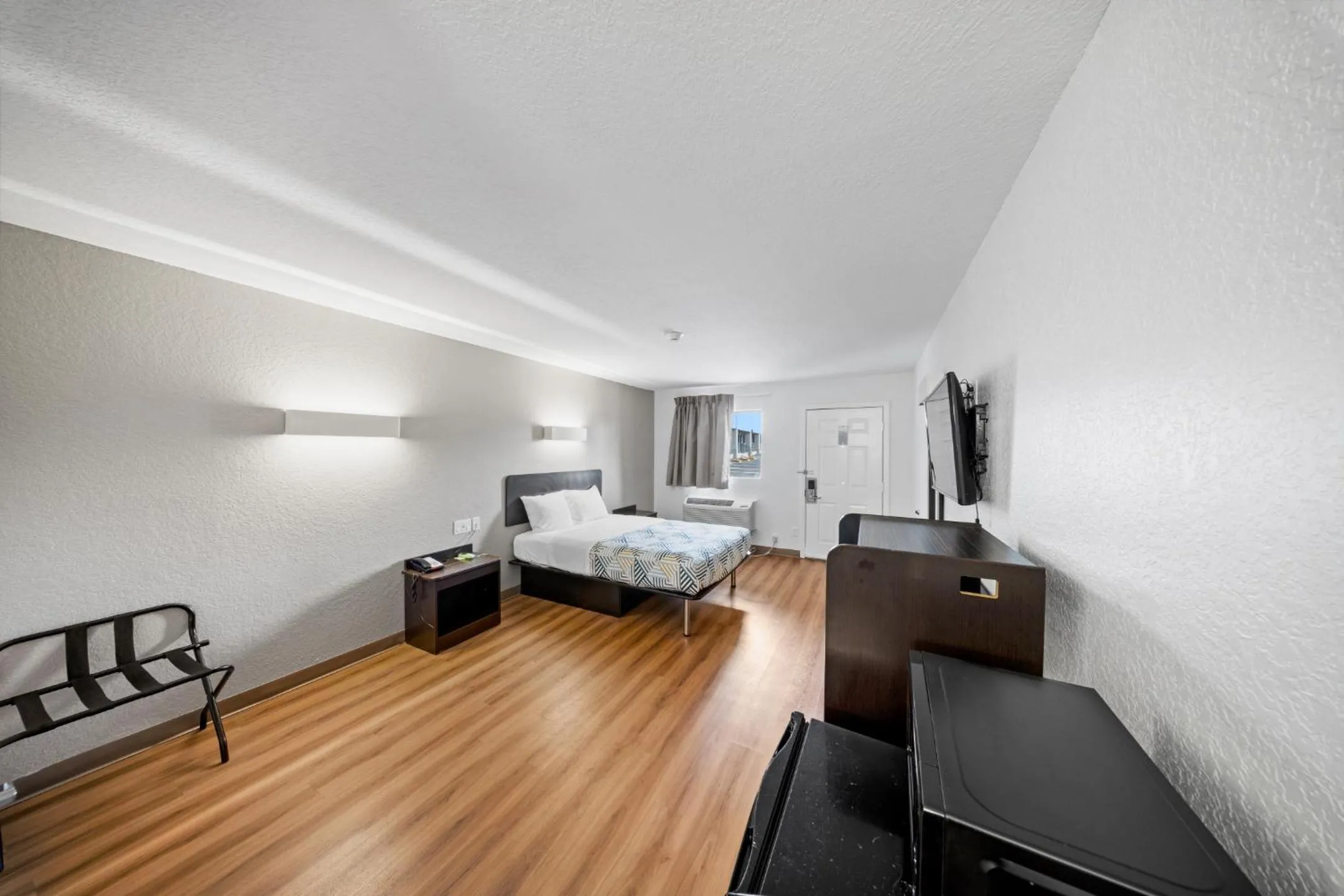 Bedroom, Bed in Motel 6-Moultrie, GA