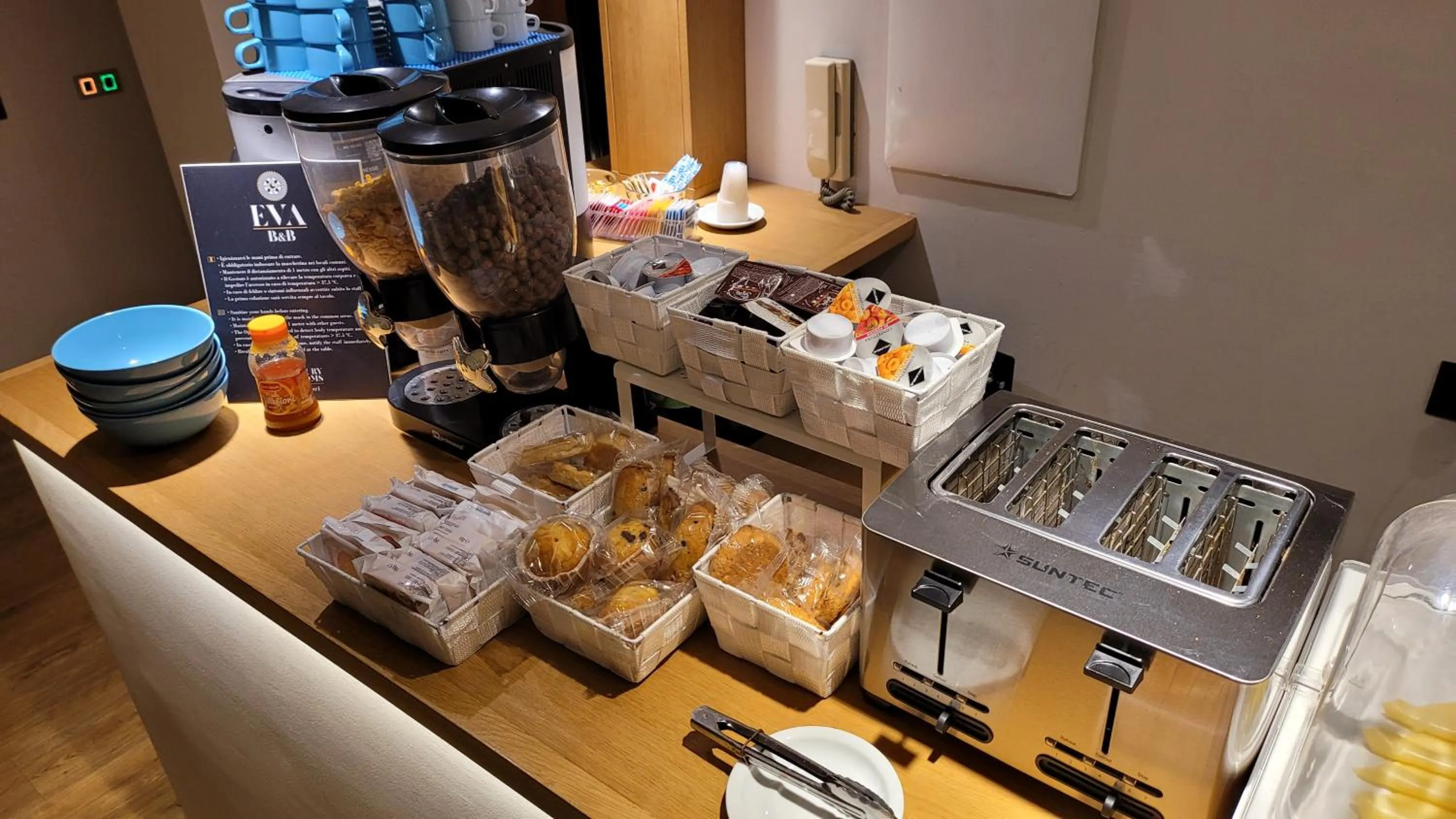 Breakfast in EVA LUXURY ROOMS CAGLIARI