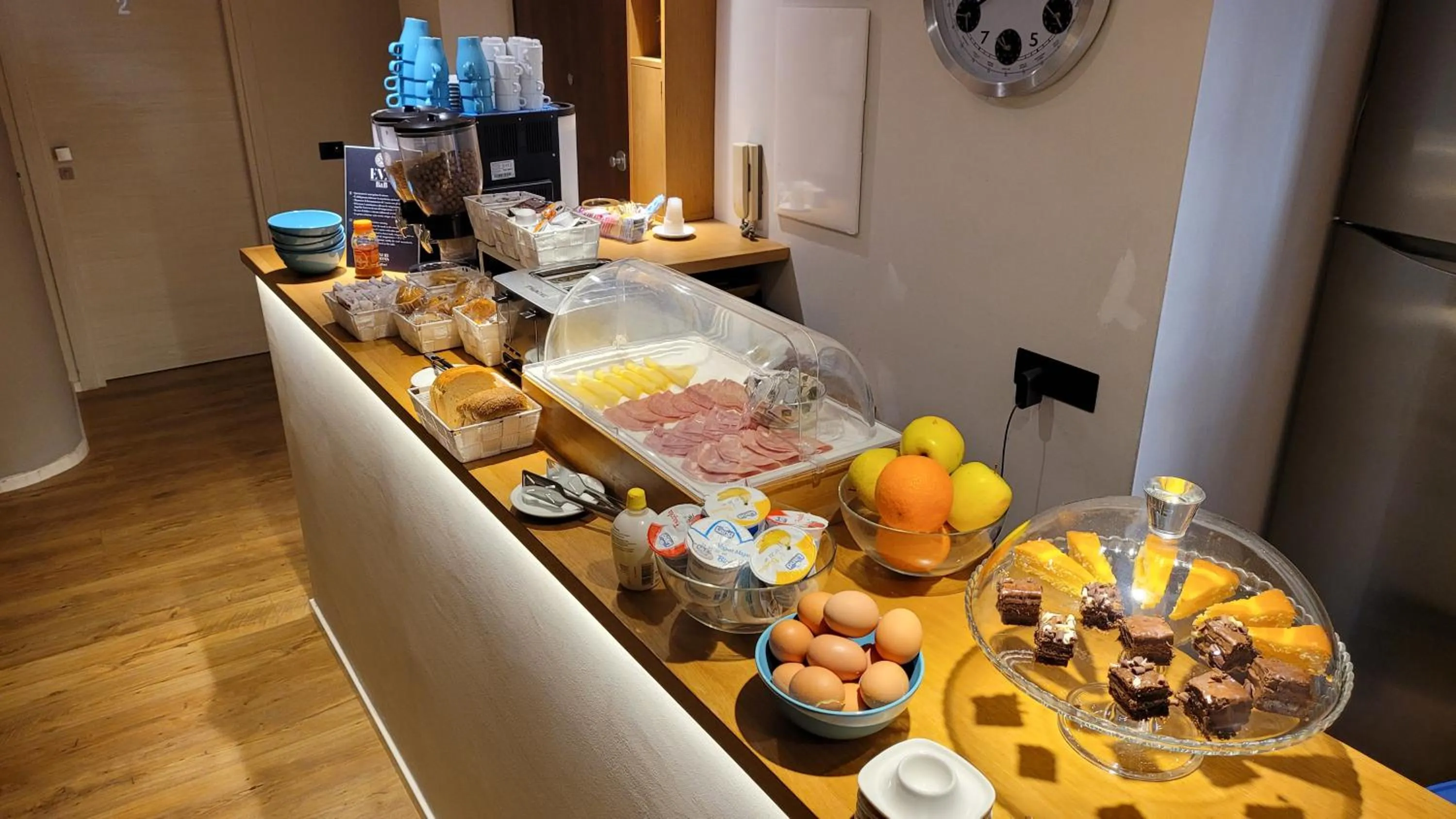 Breakfast in EVA LUXURY ROOMS CAGLIARI
