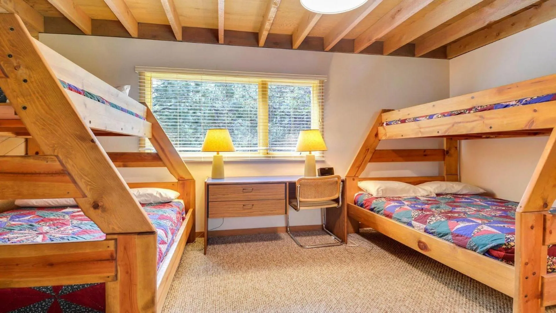 Bed in Meadow House 21