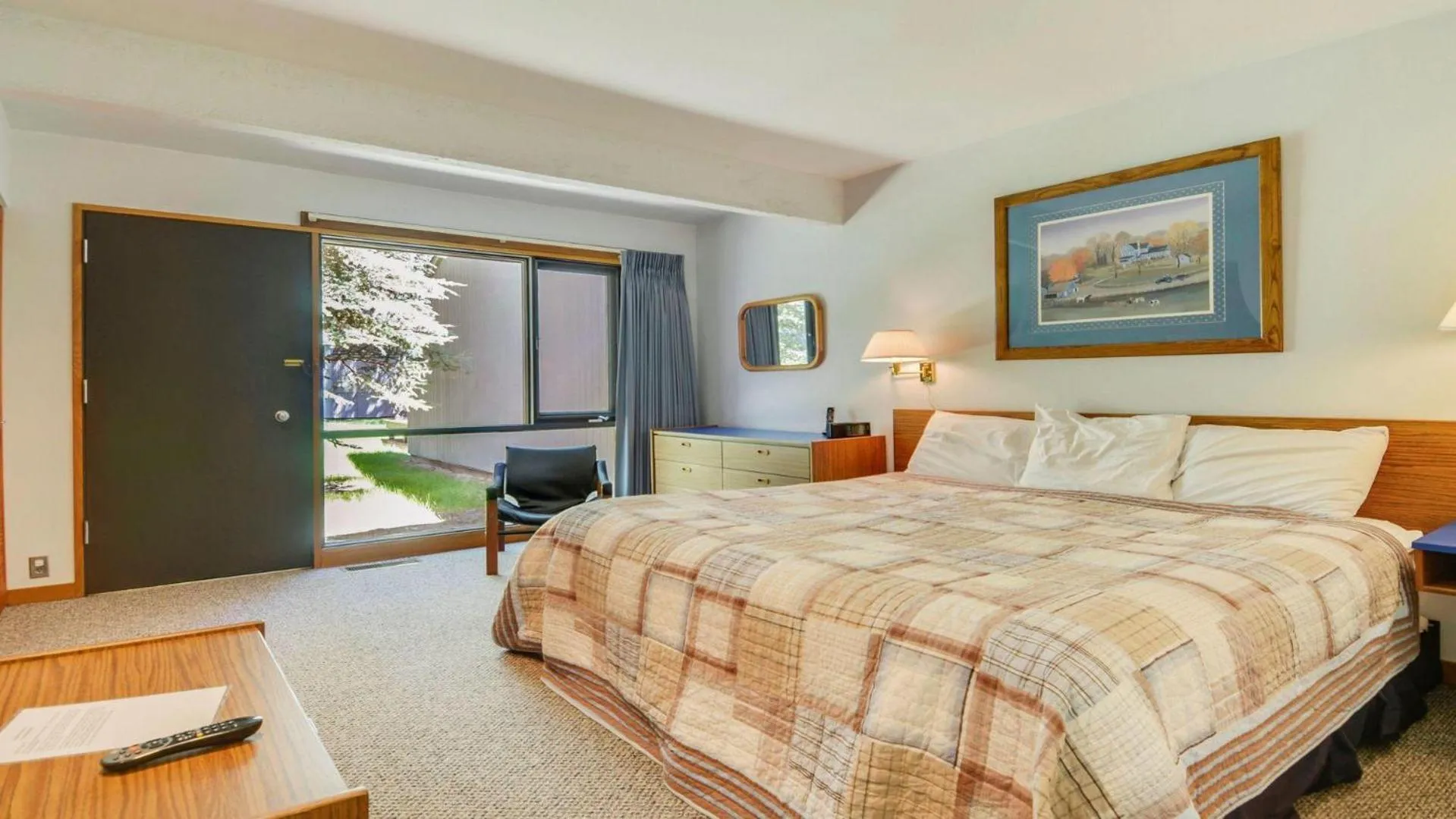 Bed in Meadow House 21