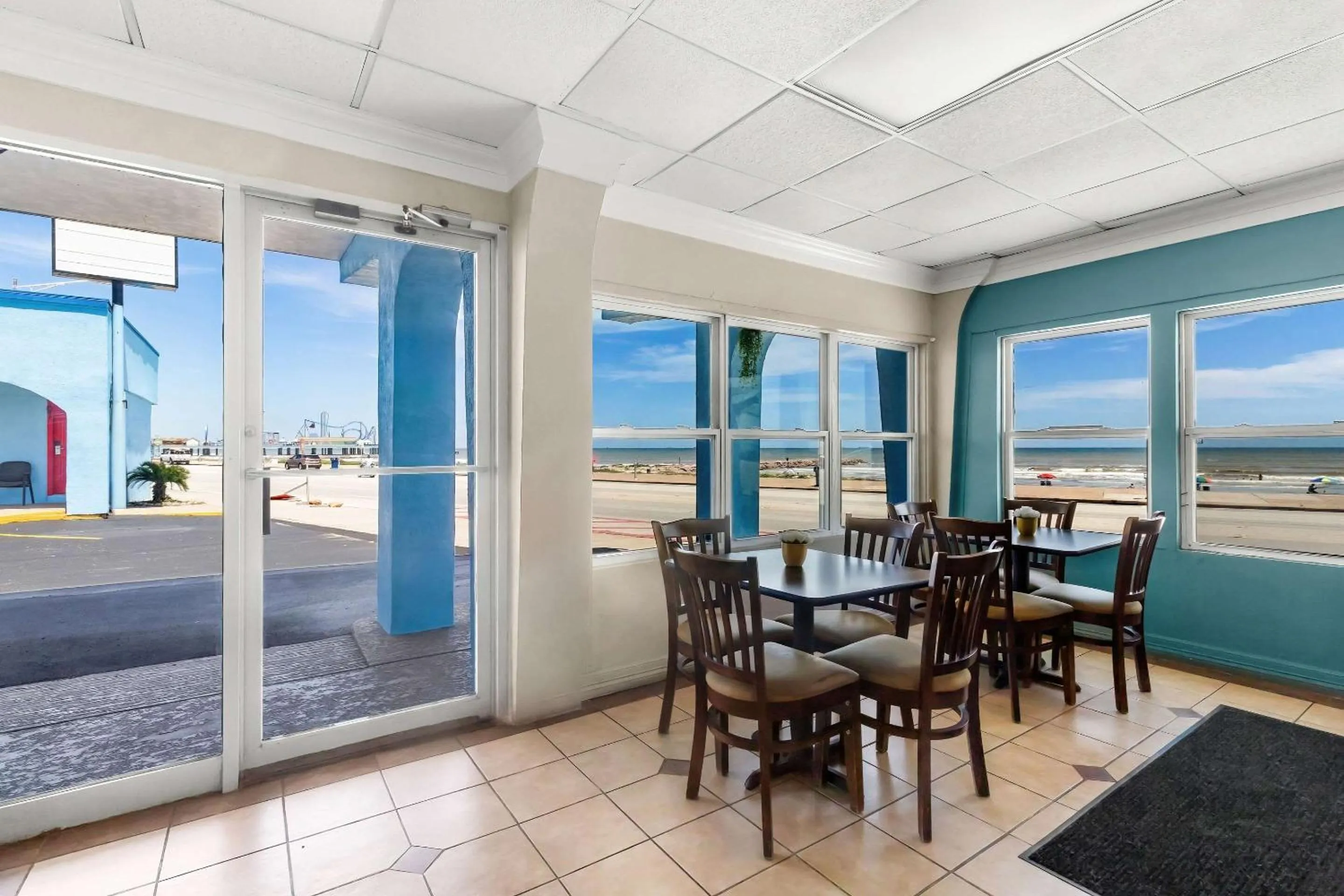 Lobby or reception in Econo Lodge Galveston Seawall