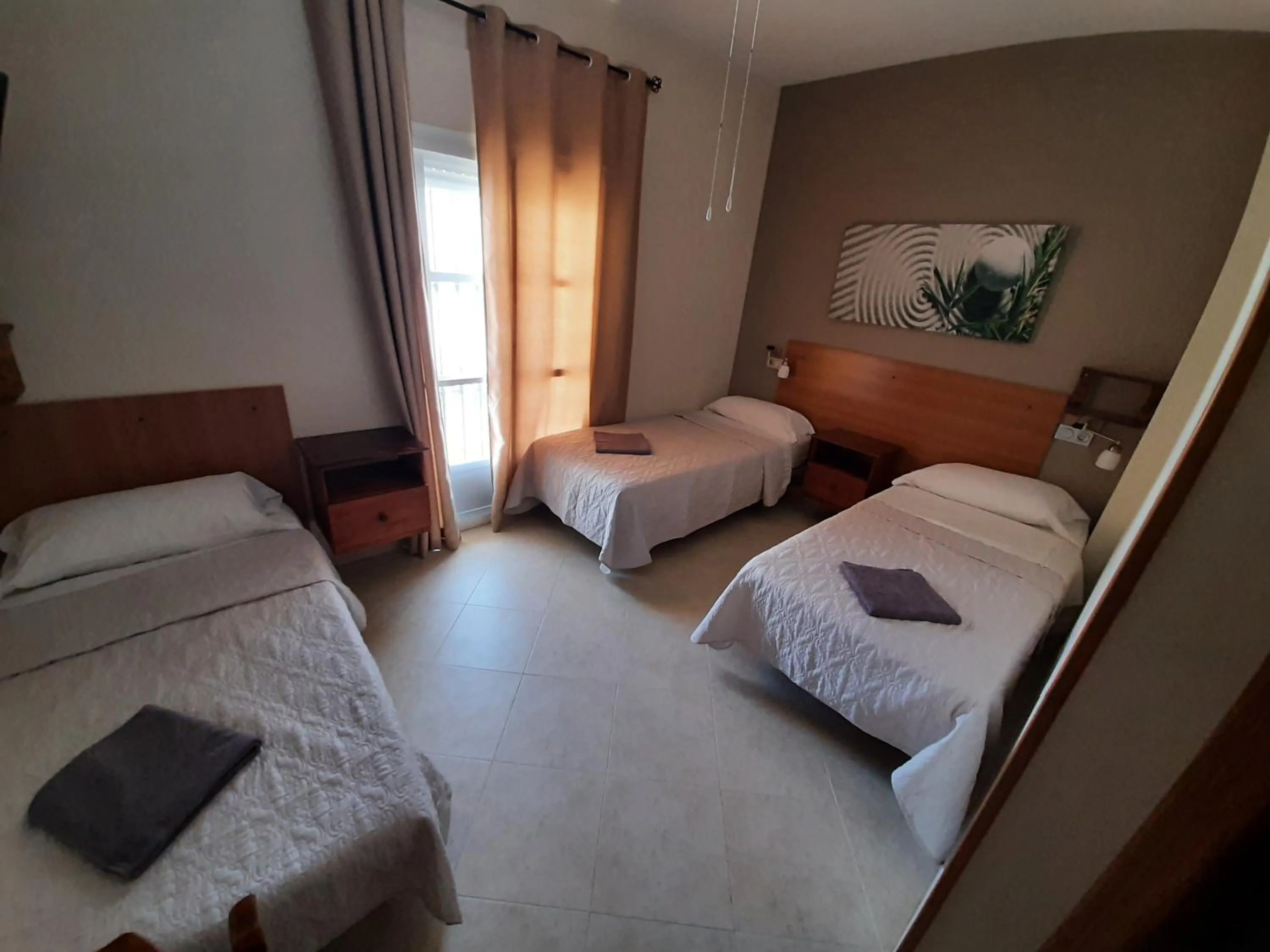 Photo of the whole room, Bed in Sotel Valle Guadiaro