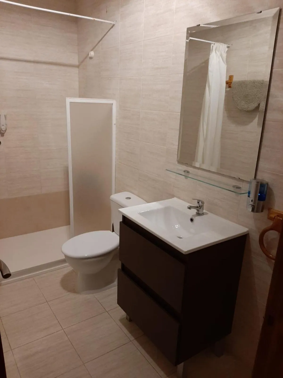 Shower in Sotel Valle Guadiaro