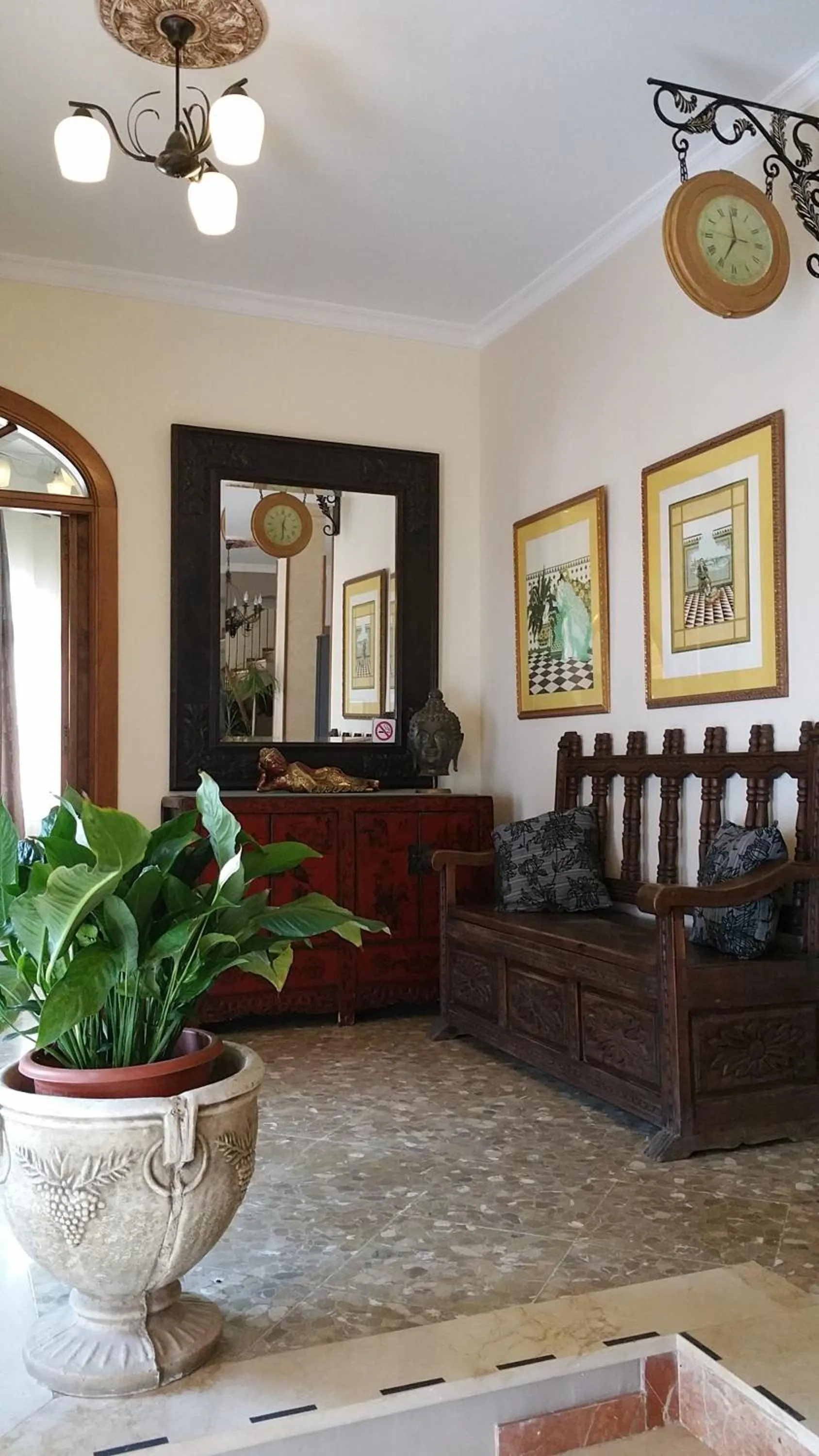 Lobby or reception in Sotel Valle Guadiaro